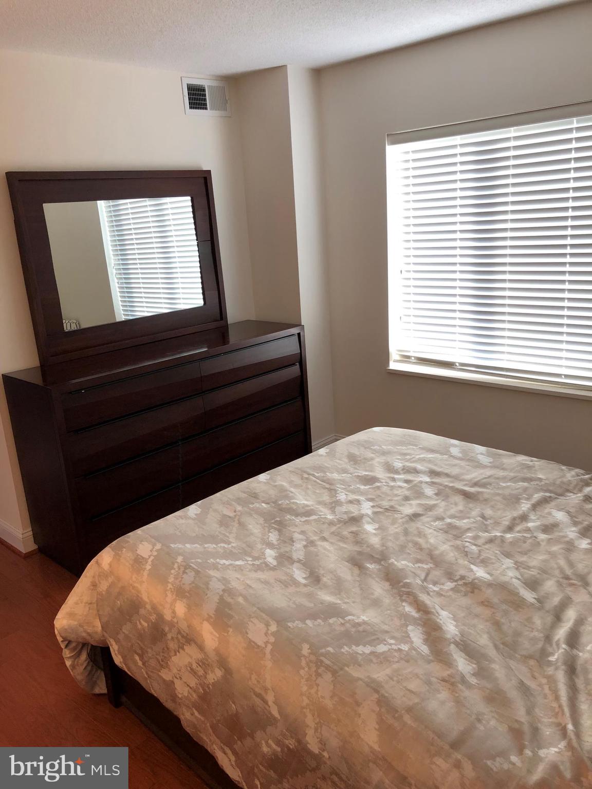 ROTONDA - Residential Lease