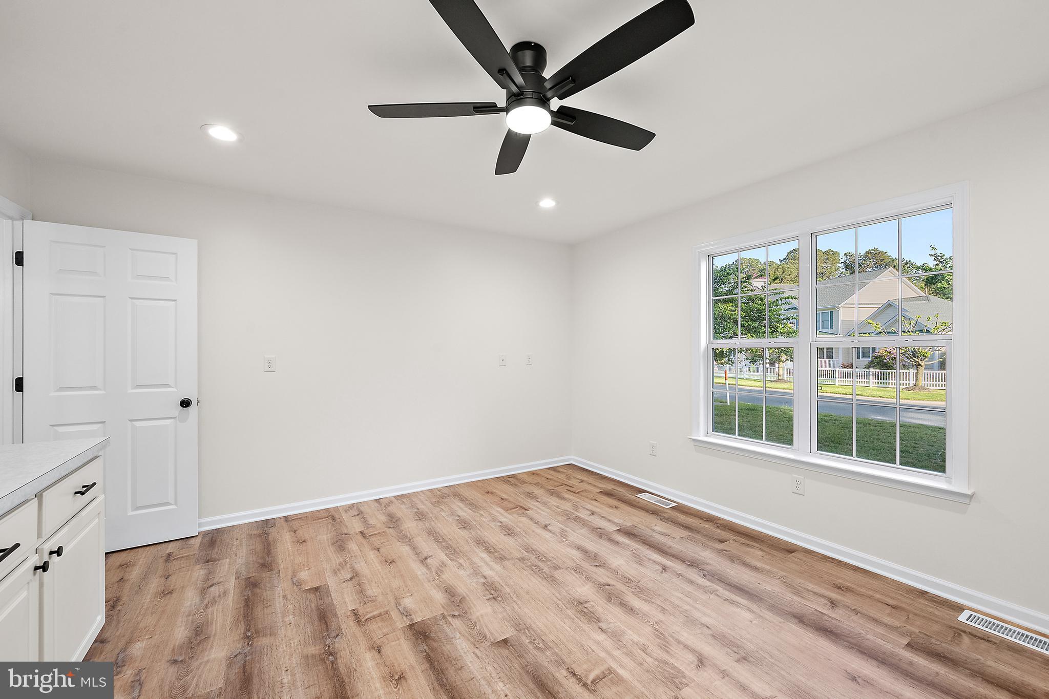 OCEAN PINES - THE POINT - Residential