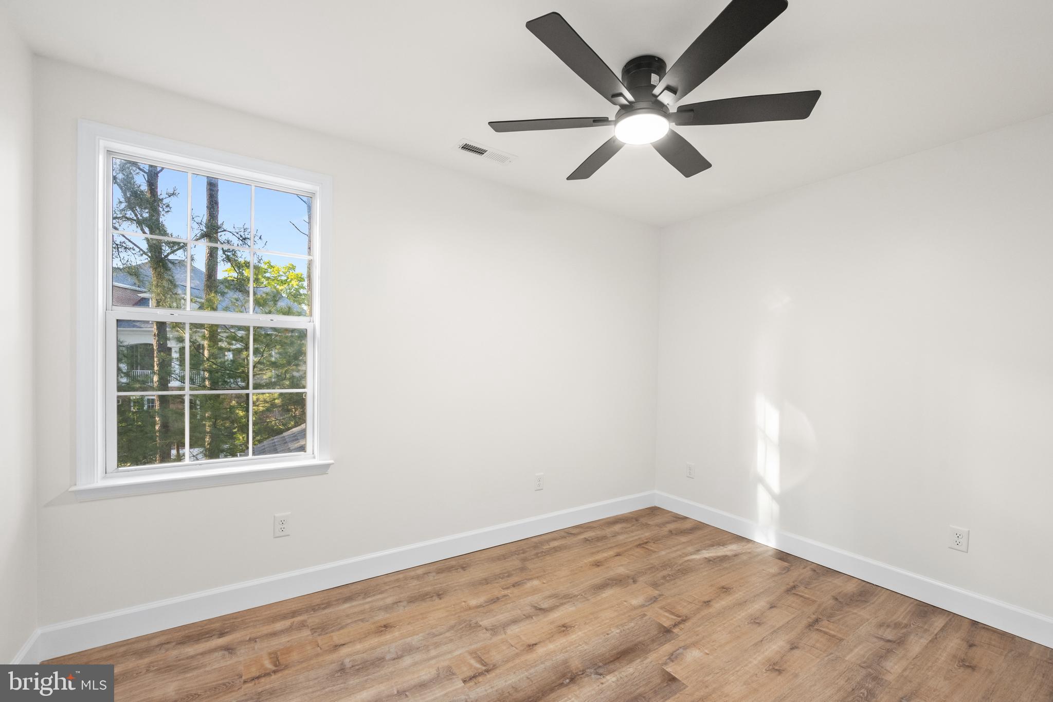 OCEAN PINES - THE POINT - Residential