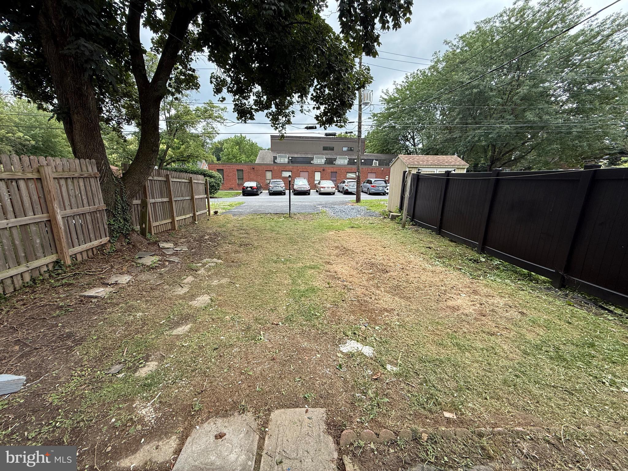 1252 ELM AVENUE
