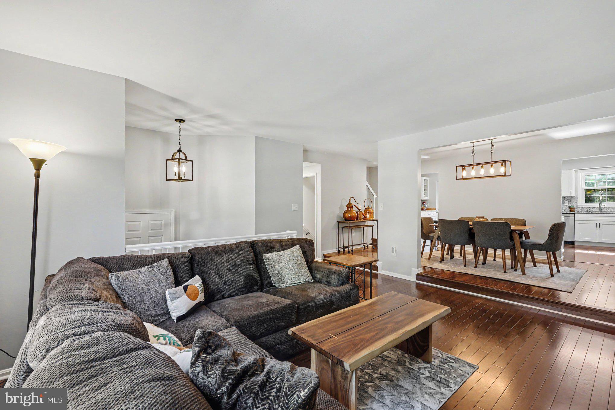 7705 JEWELWEED COURT