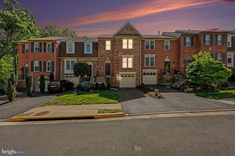 Photo of 7705 Jewelweed Court, SPRINGFIELD, VA 22152 (MLS # VAFX2311548)