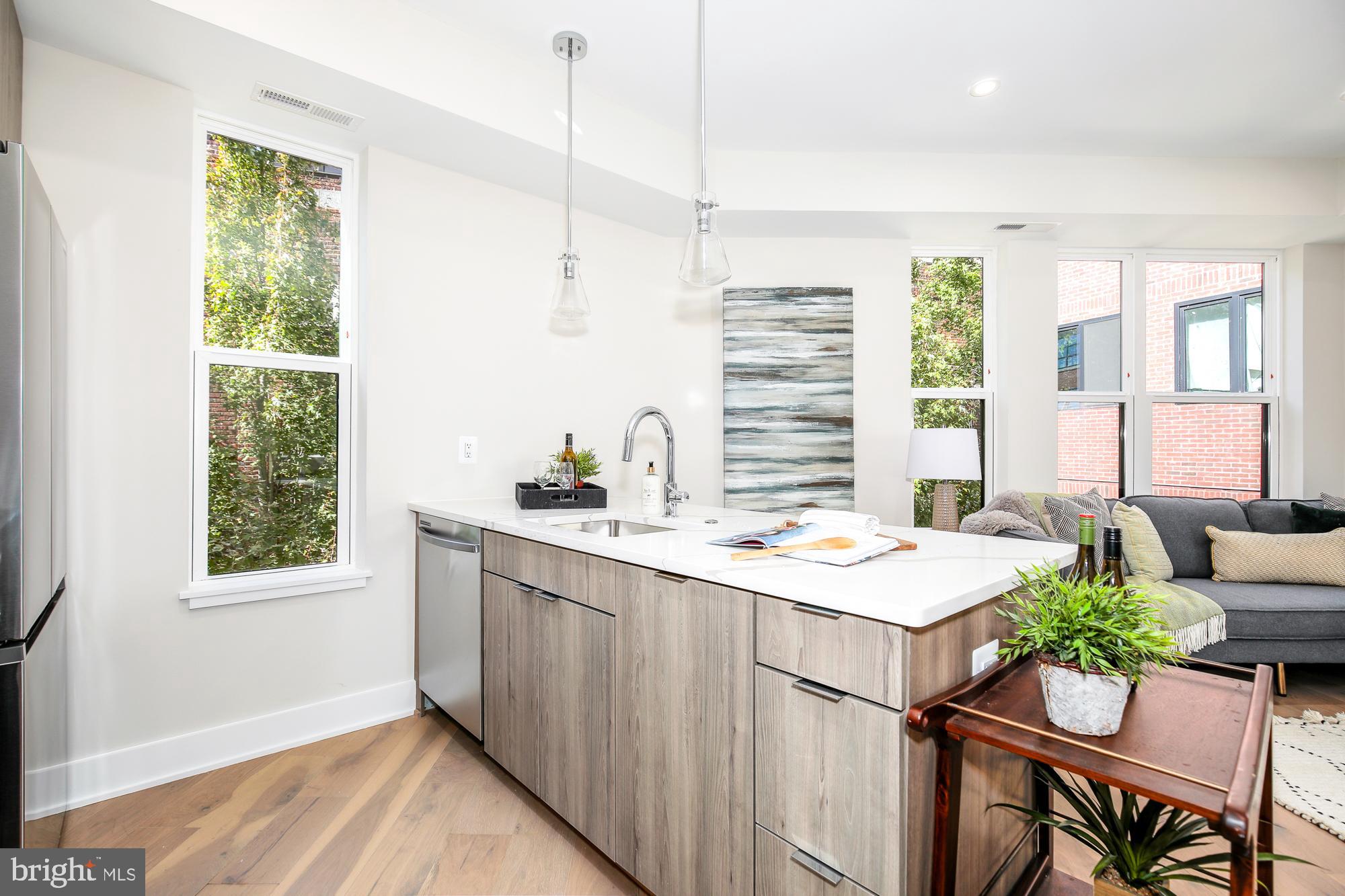 1421 SPRING ROAD NW IZ-204