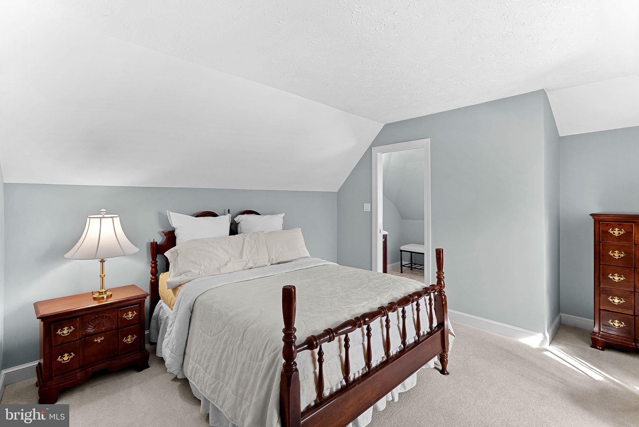 SENECA RIDGE - Residential