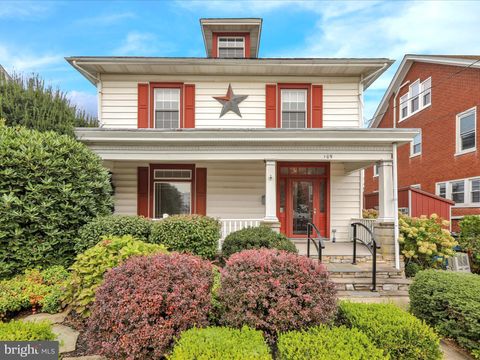 Photo of 109 W Broad Street, NEW HOLLAND, PA 17557 (MLS # PALA2076976)