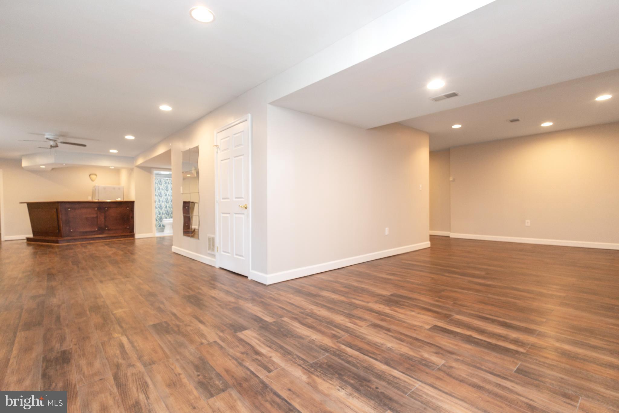 FOREST HILLS OF FAIRFAX - Residential Lease
