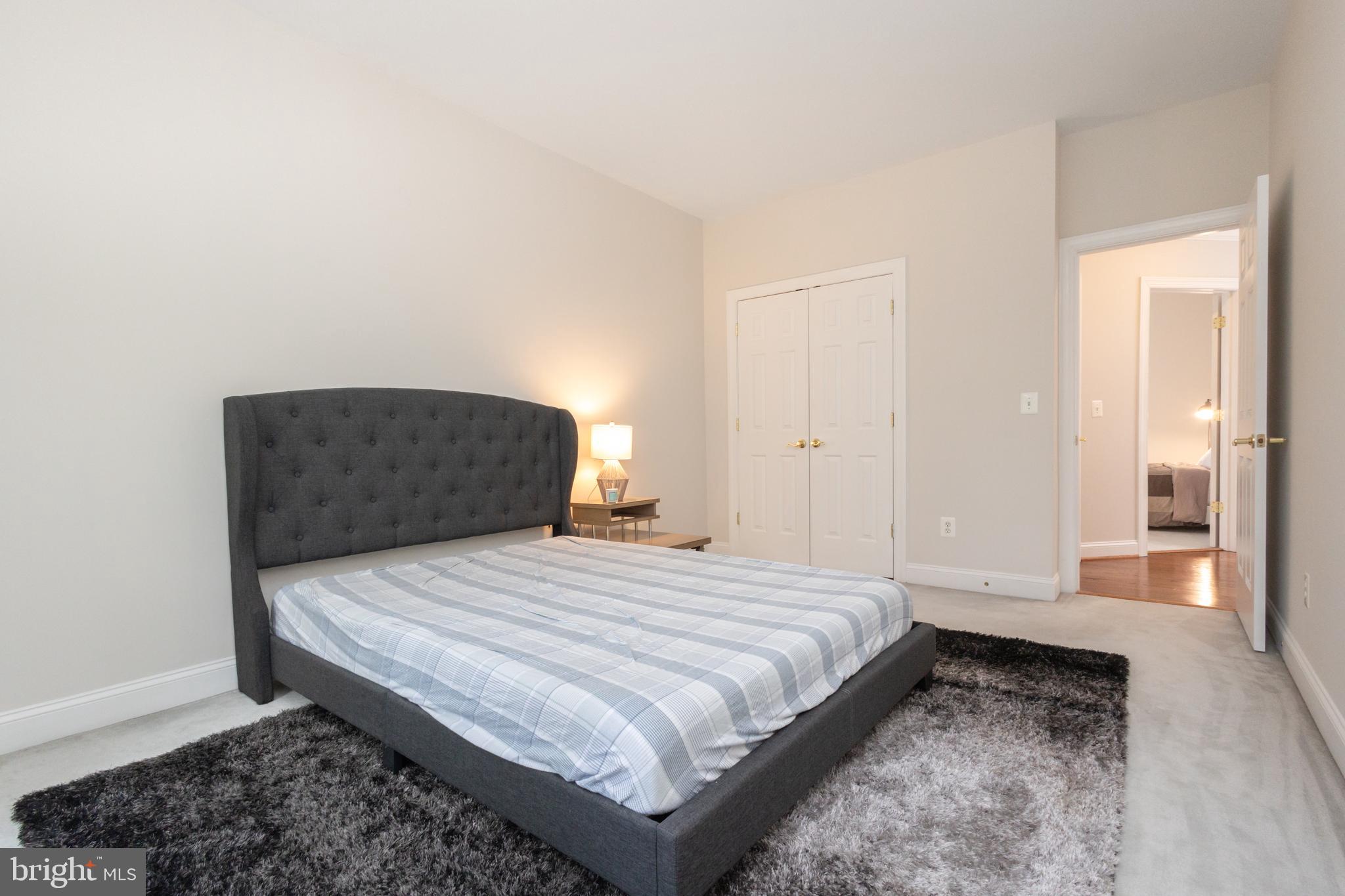 FOREST HILLS OF FAIRFAX - Residential Lease