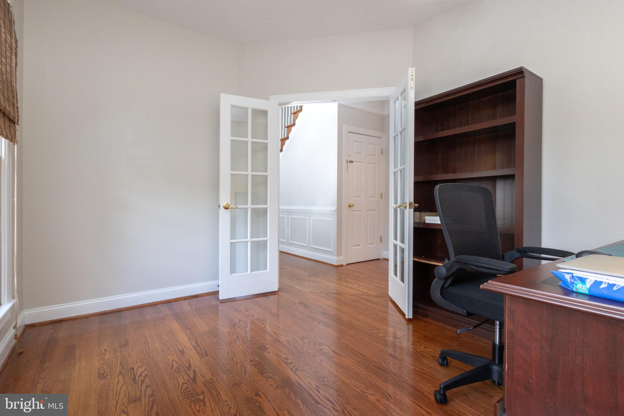 FOREST HILLS OF FAIRFAX - Residential Lease