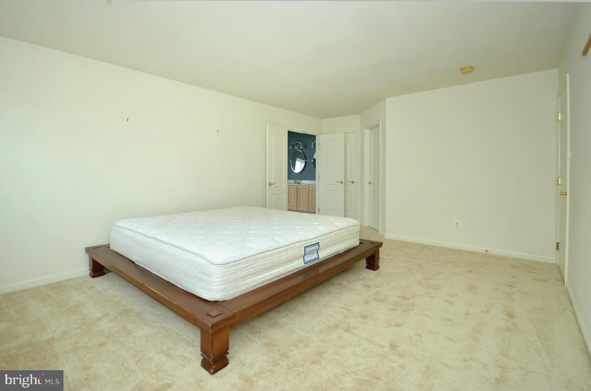 MONMOUTH MEADOWS - Residential