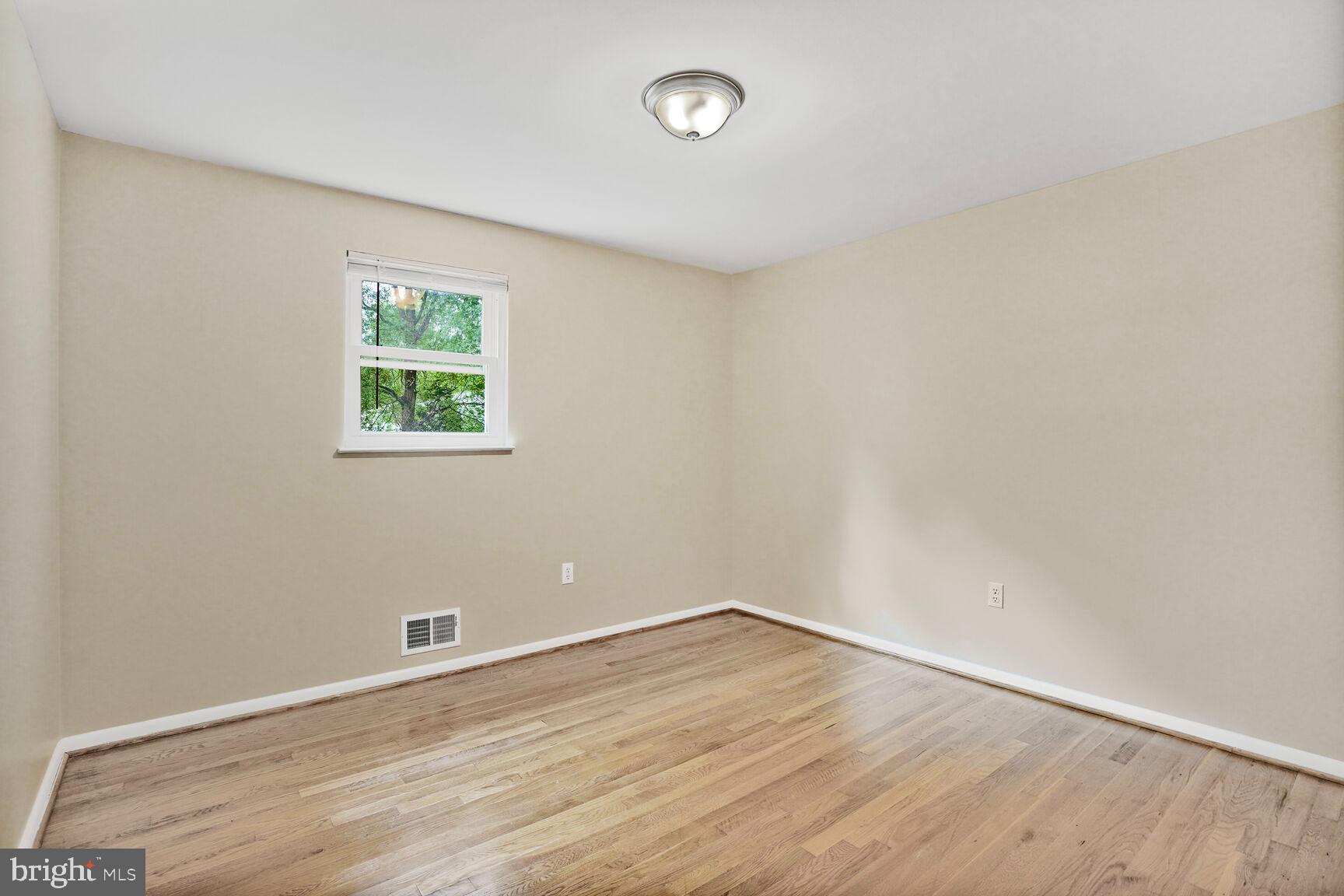 POTOMAC VALLEY - Residential