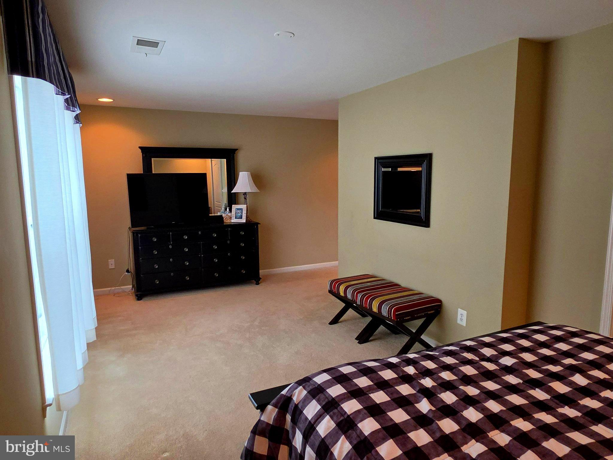 MARTINSBURG STATION - Residential