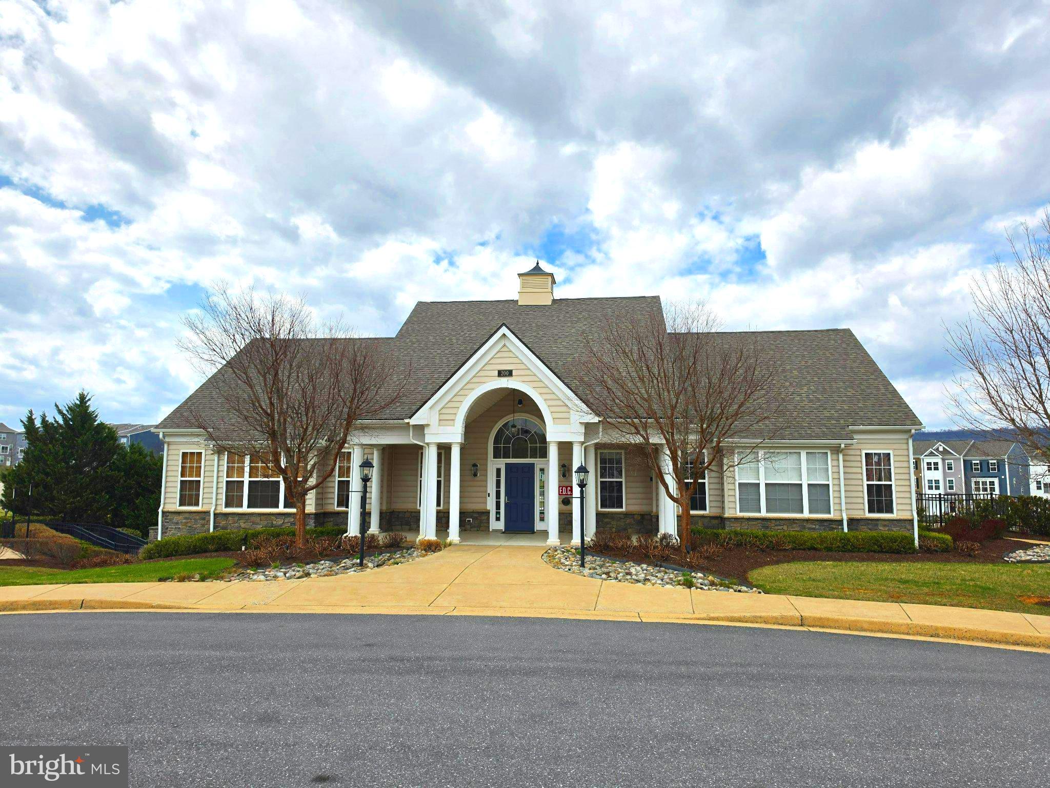 MARTINSBURG STATION - Residential