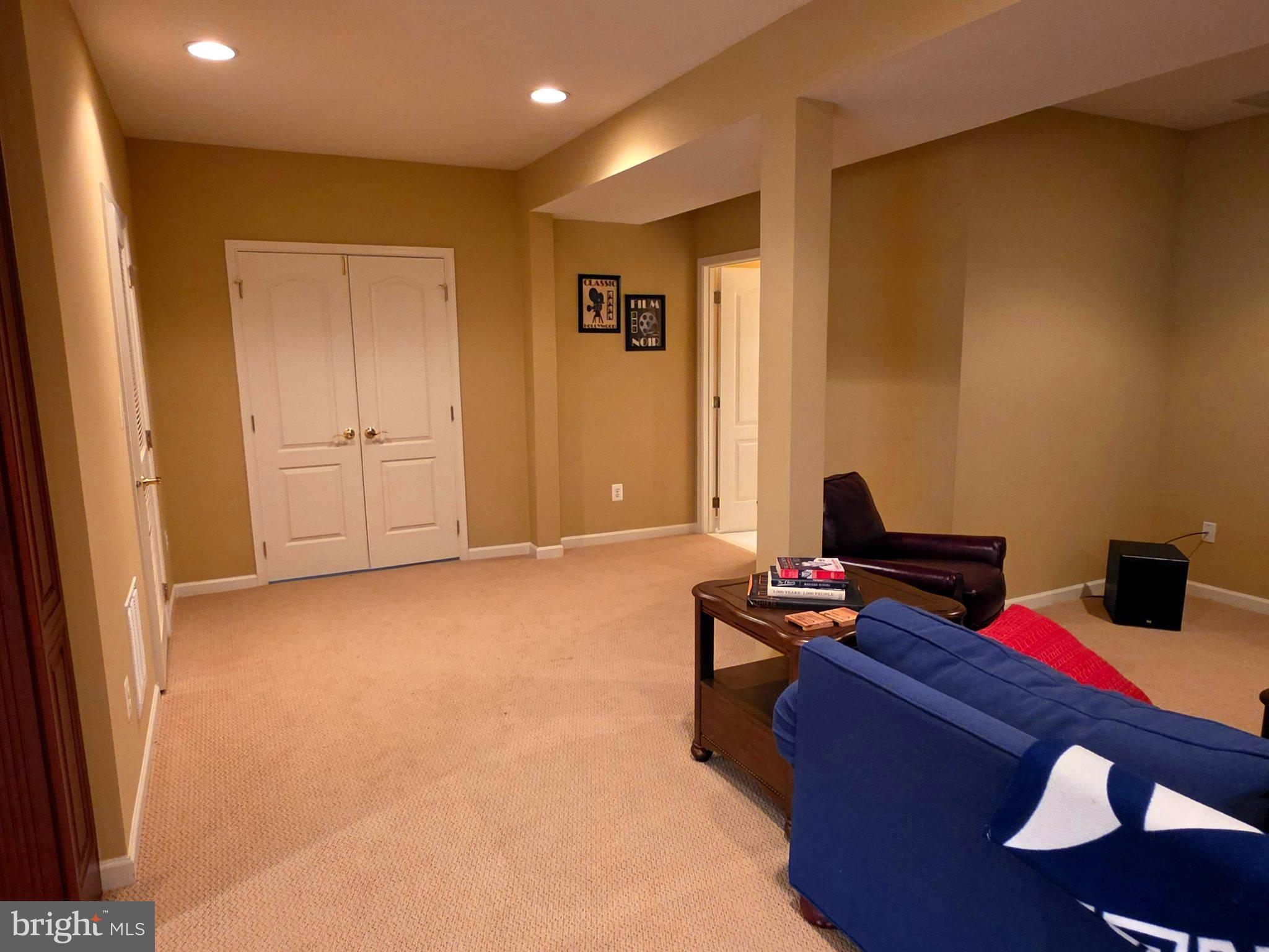 MARTINSBURG STATION - Residential