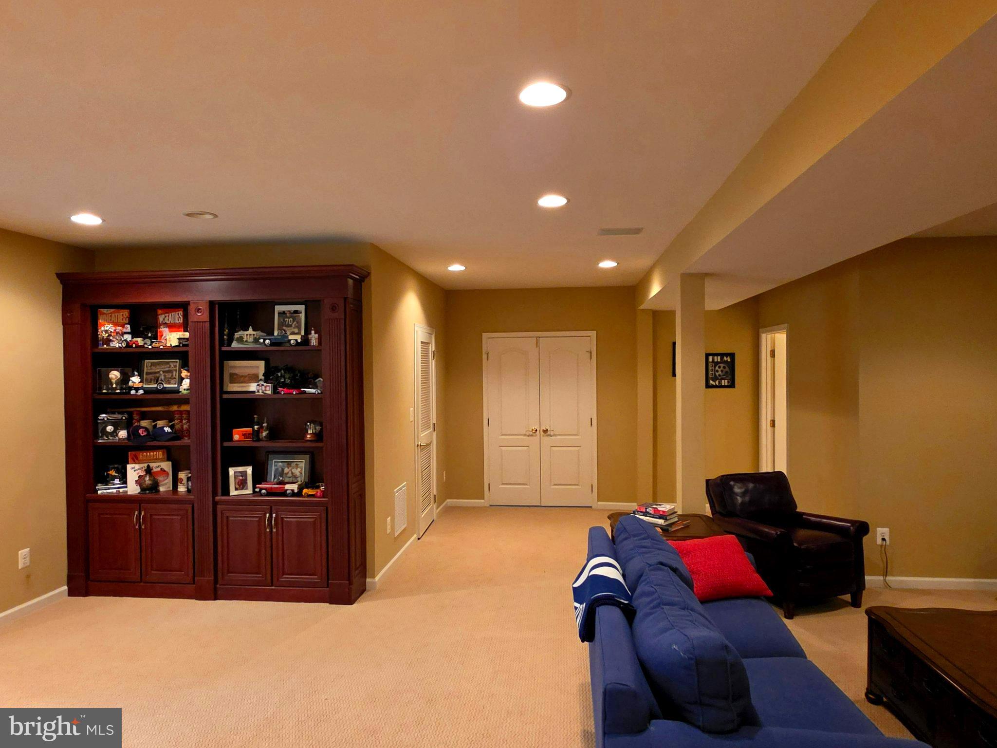 MARTINSBURG STATION - Residential