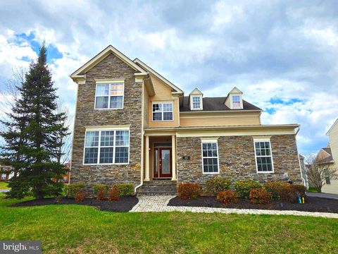 Homes For Sale - 101 Darden Court<br/> MARTINSBURG, WV 25403