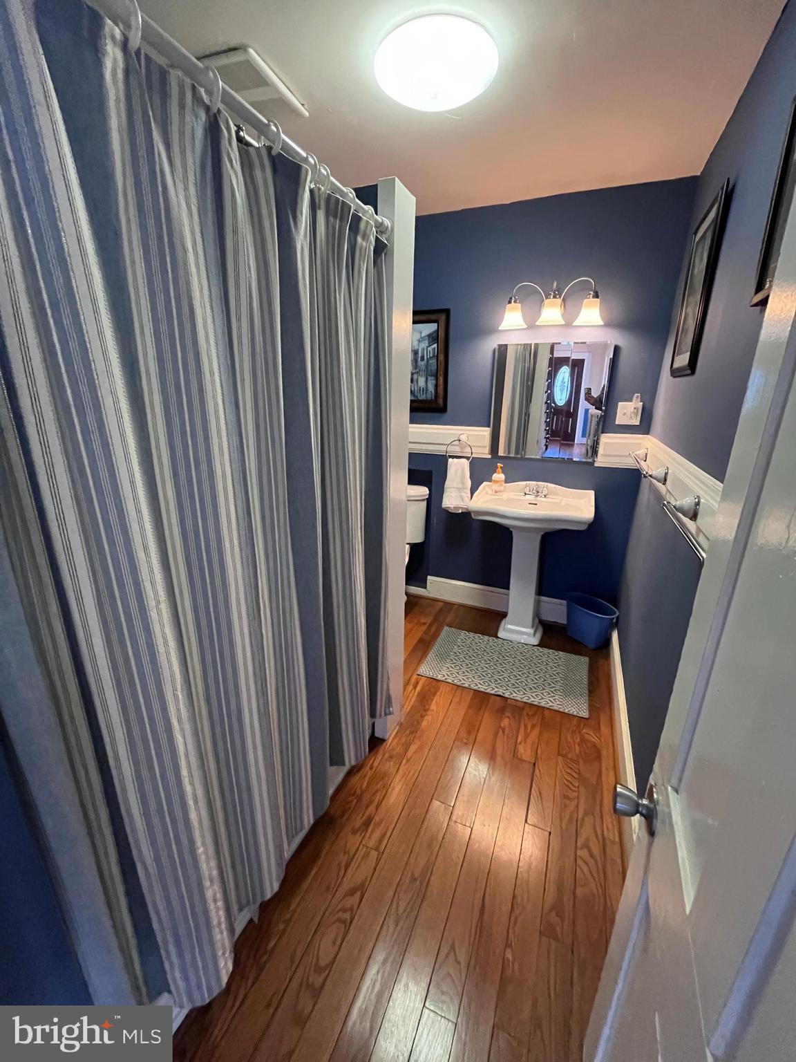 WEST SIDE - Residential