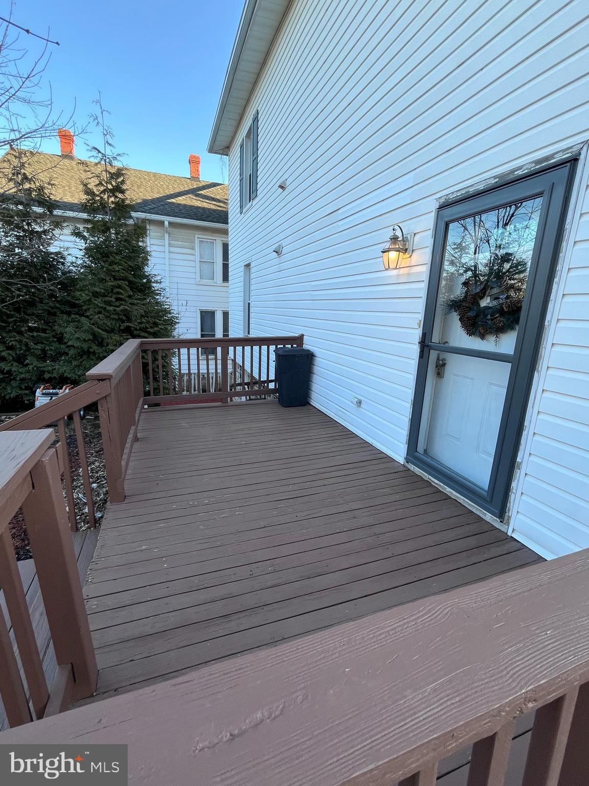 WEST SIDE - Residential