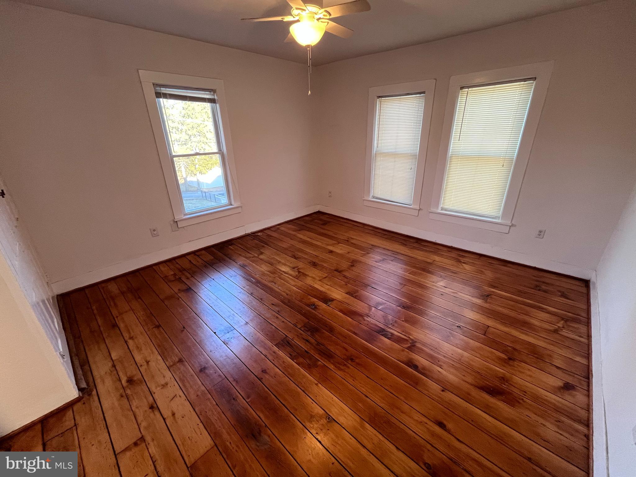 WEST SIDE - Residential