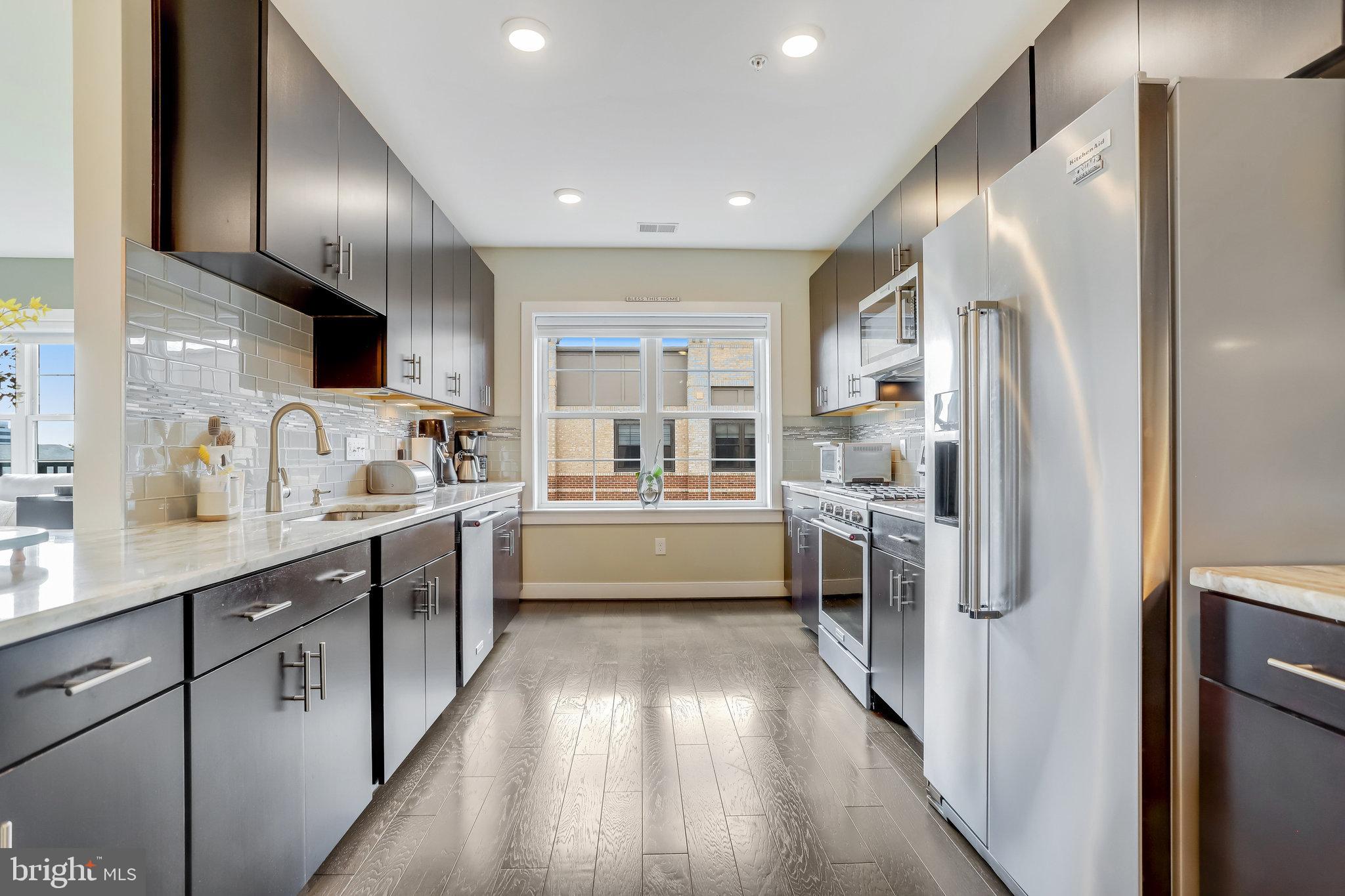 FLATS AT METROWEST - Residential