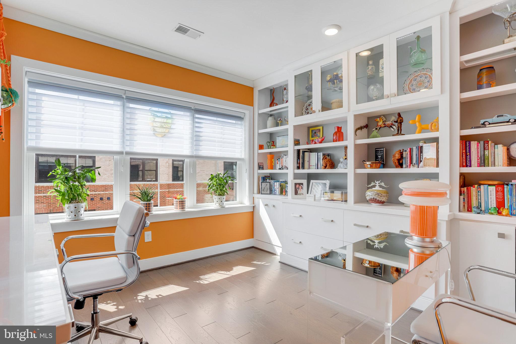 FLATS AT METROWEST - Residential