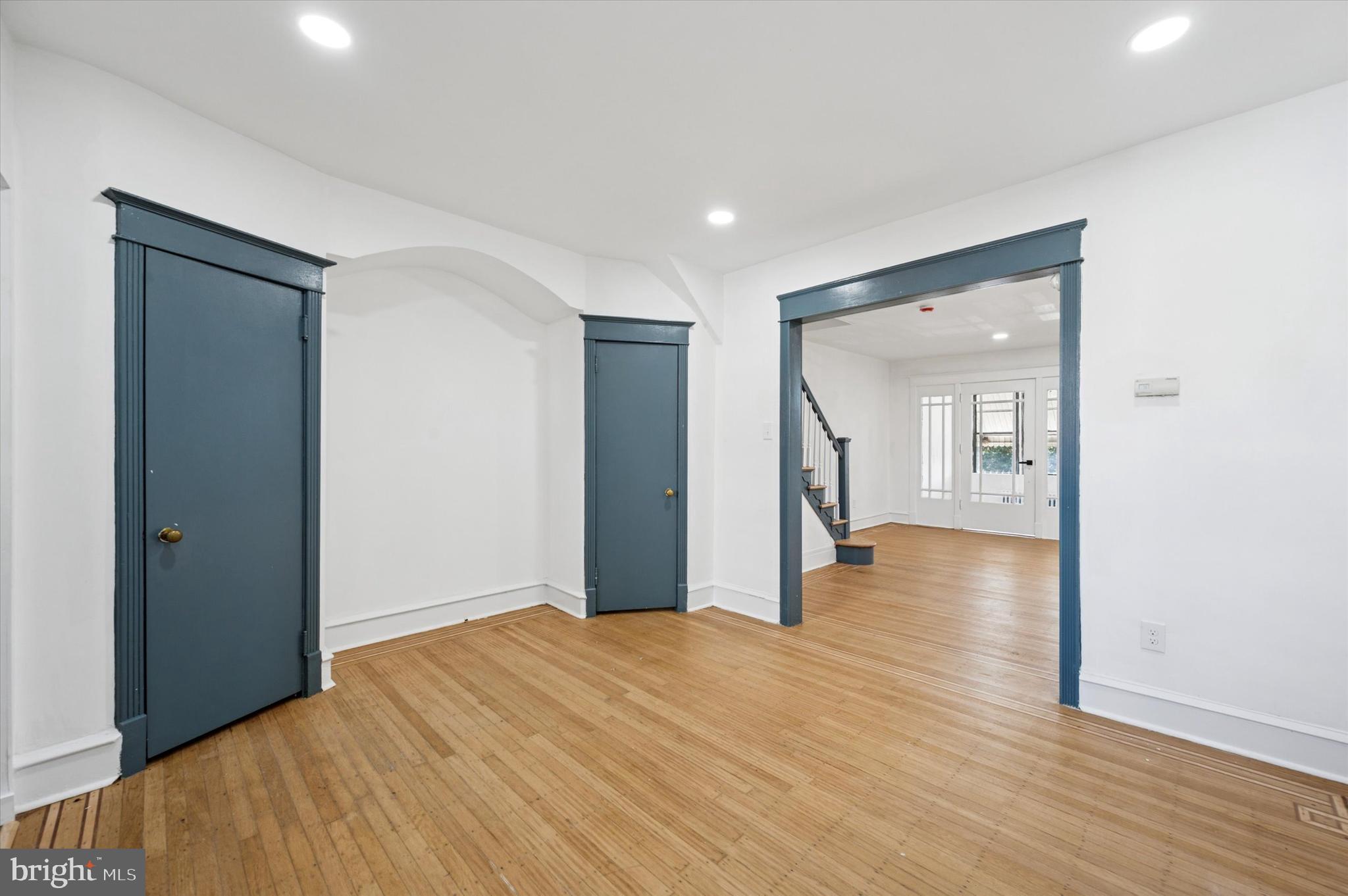 OVERBROOK - Residential