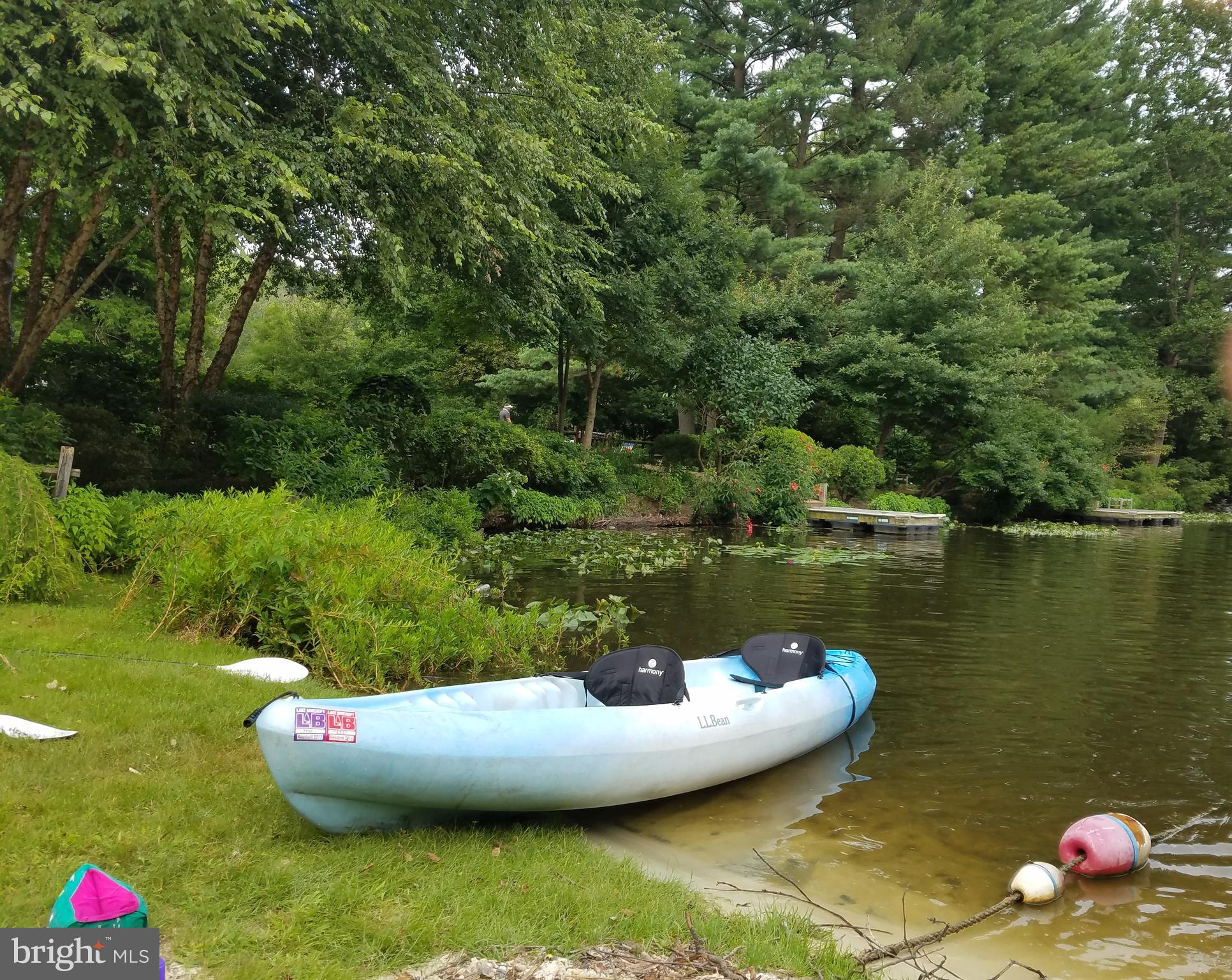 LAKE BARCROFT - Residential