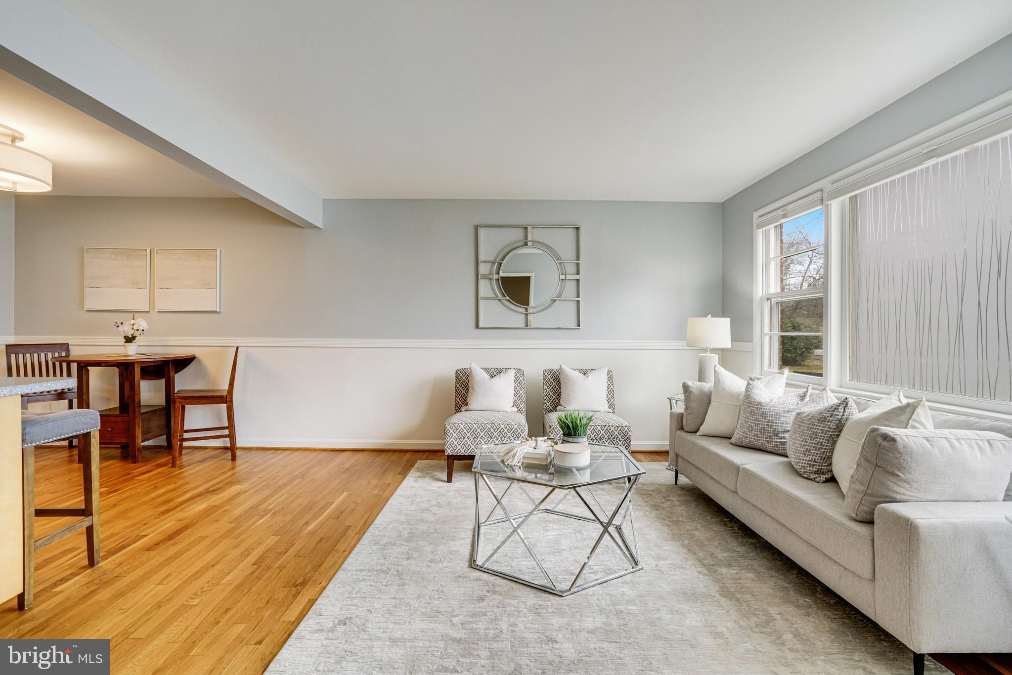 LAKE BARCROFT - Residential