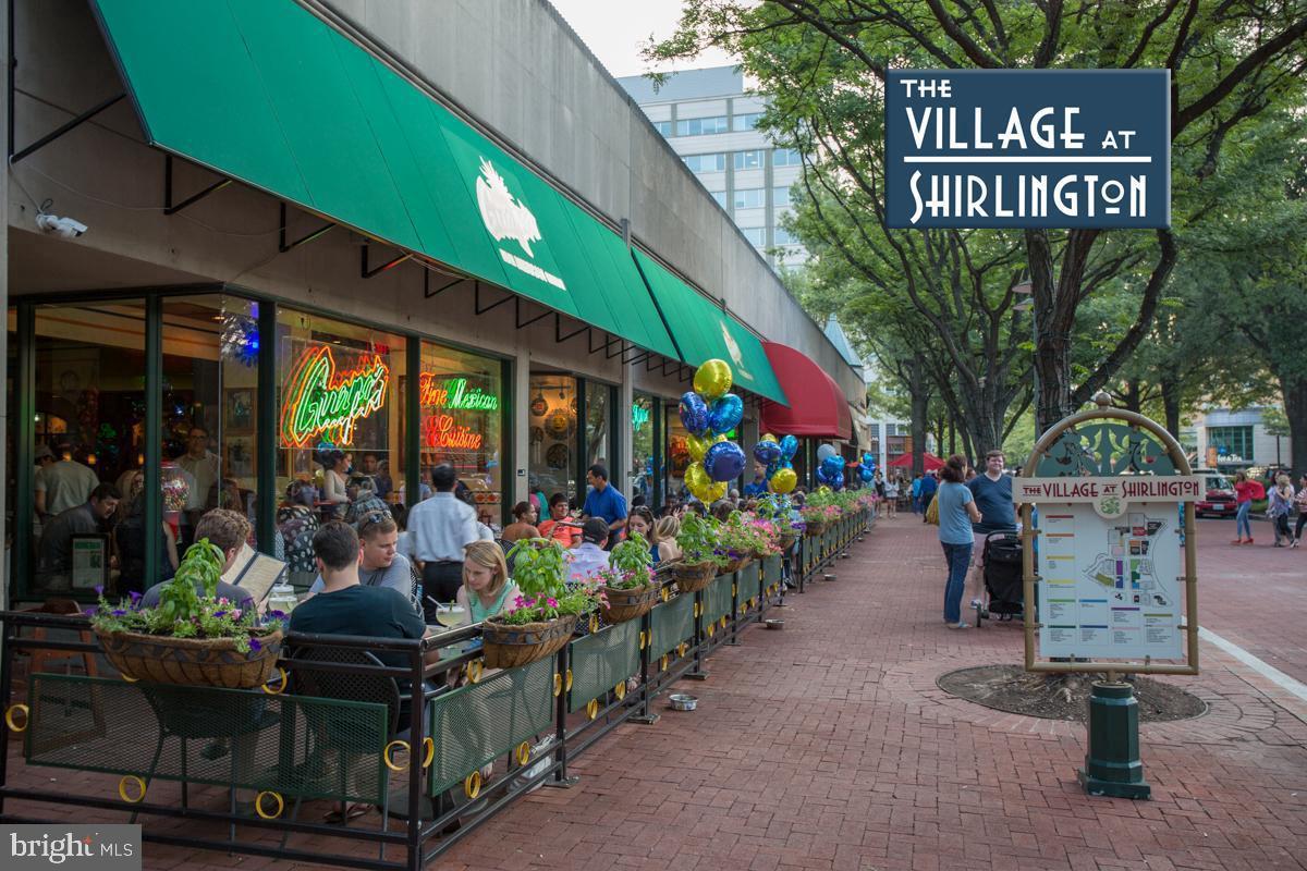 LAKE BARCROFT - Residential