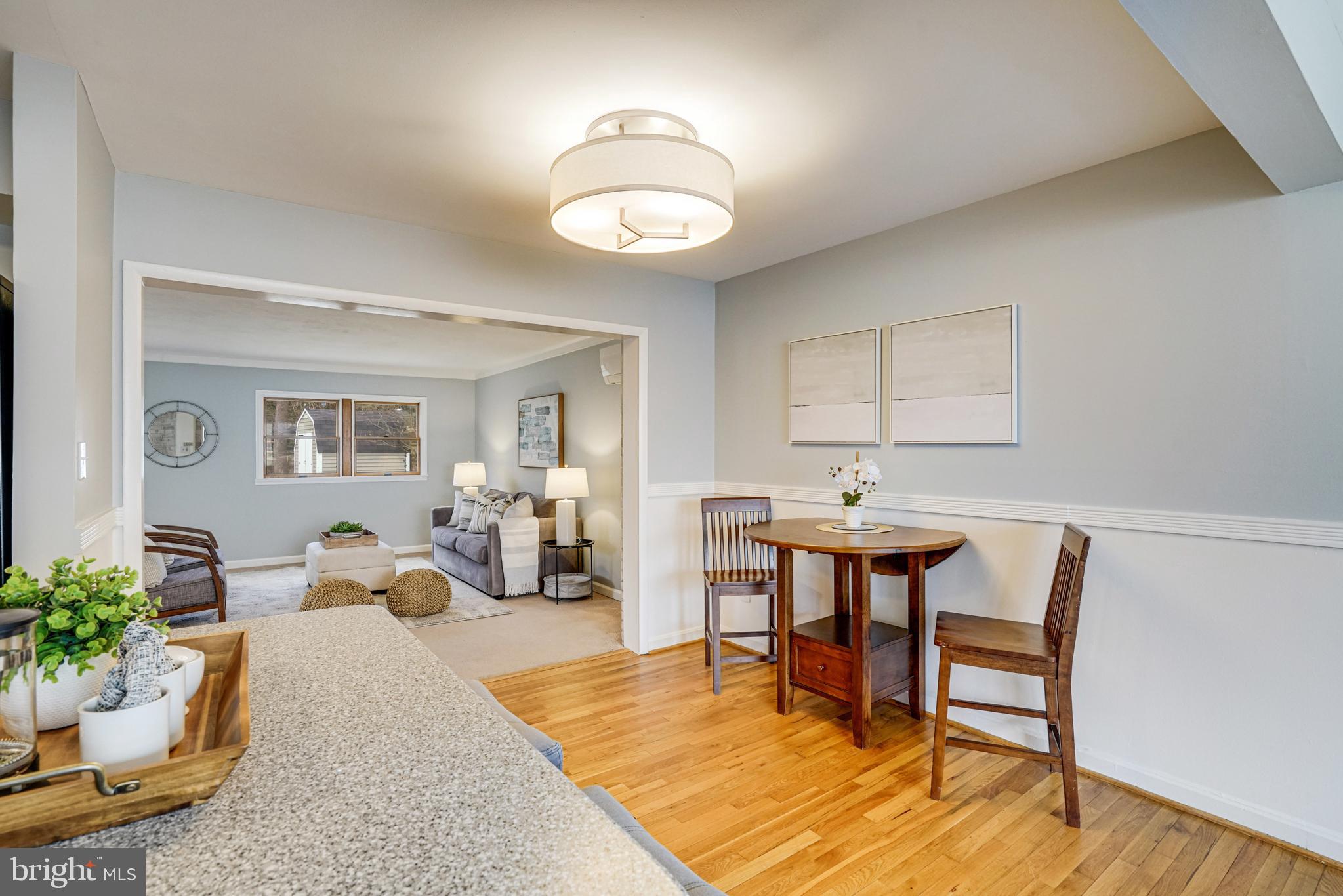 LAKE BARCROFT - Residential