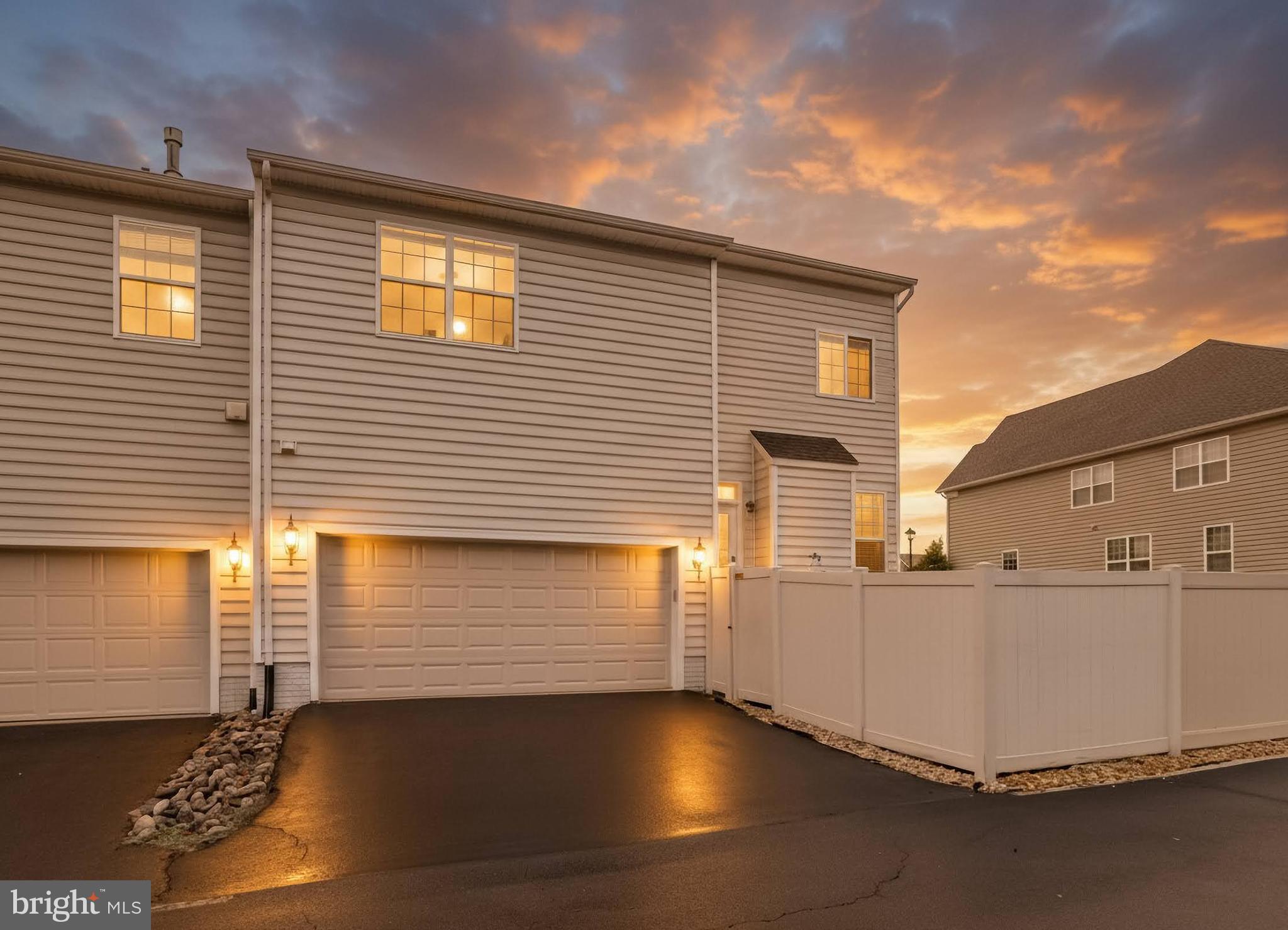 GREENFIELD CROSSING - Residential