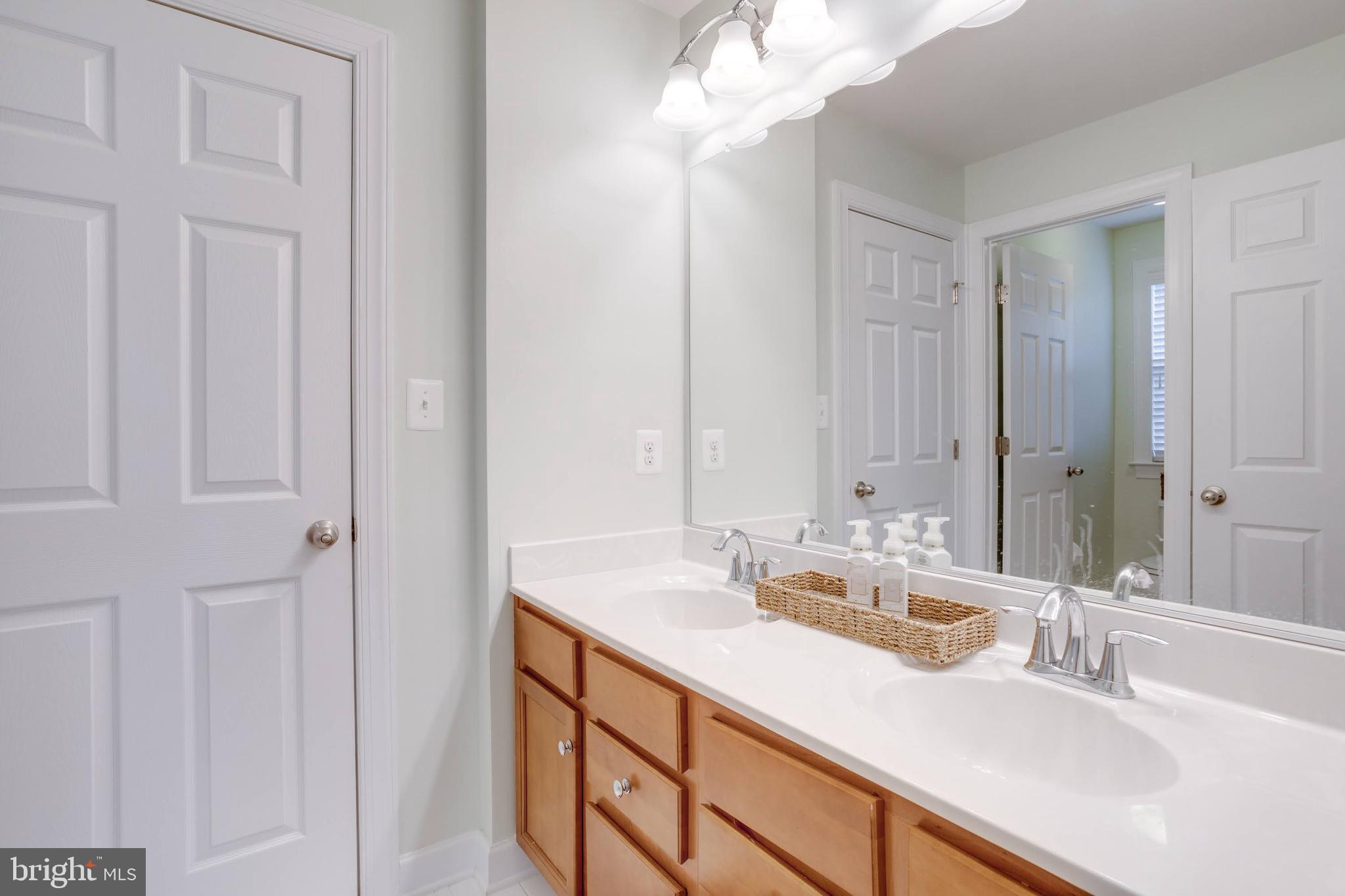 GREENFIELD CROSSING - Residential