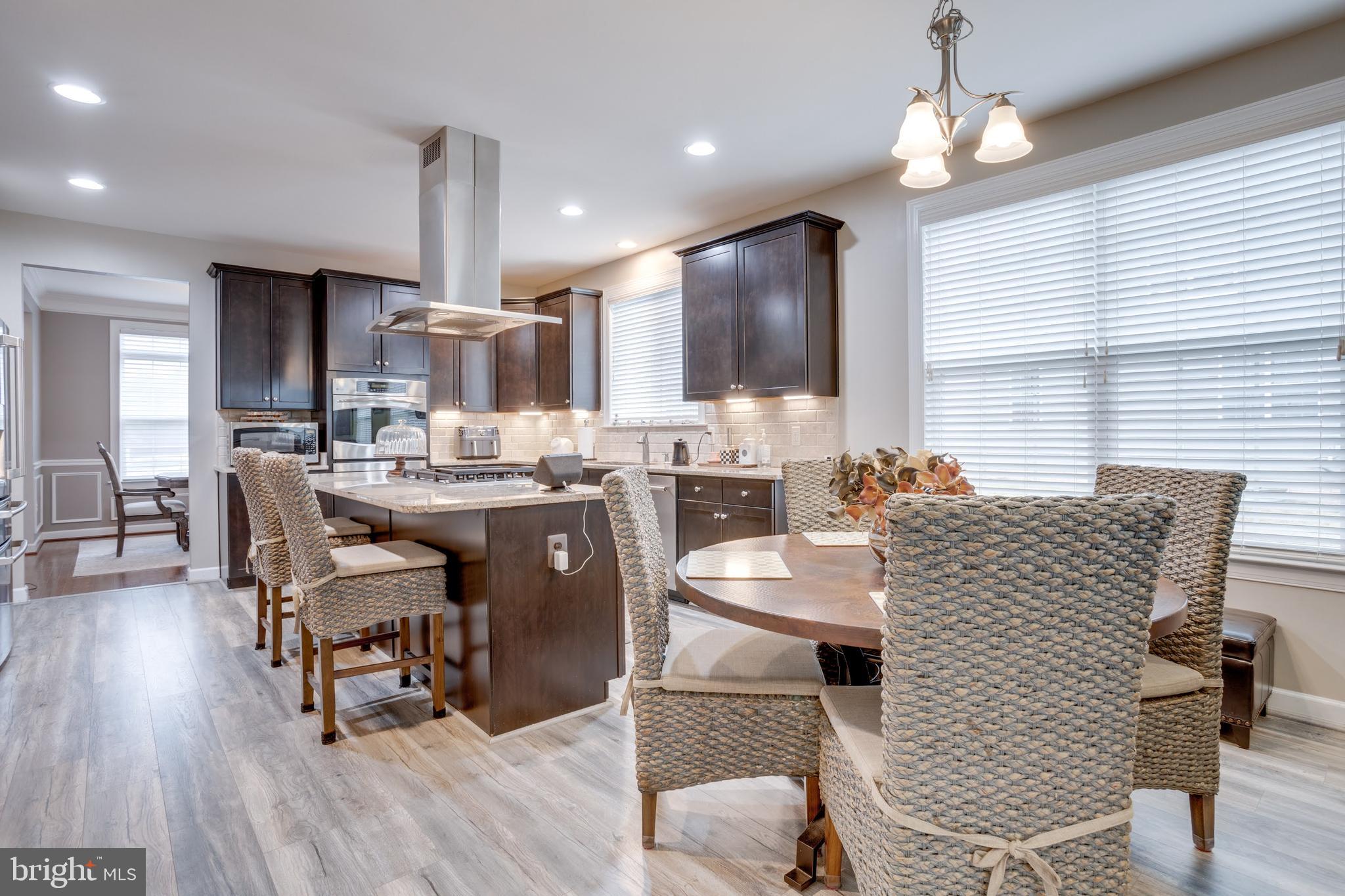 25184 CRESTED WHEAT DRIVE
