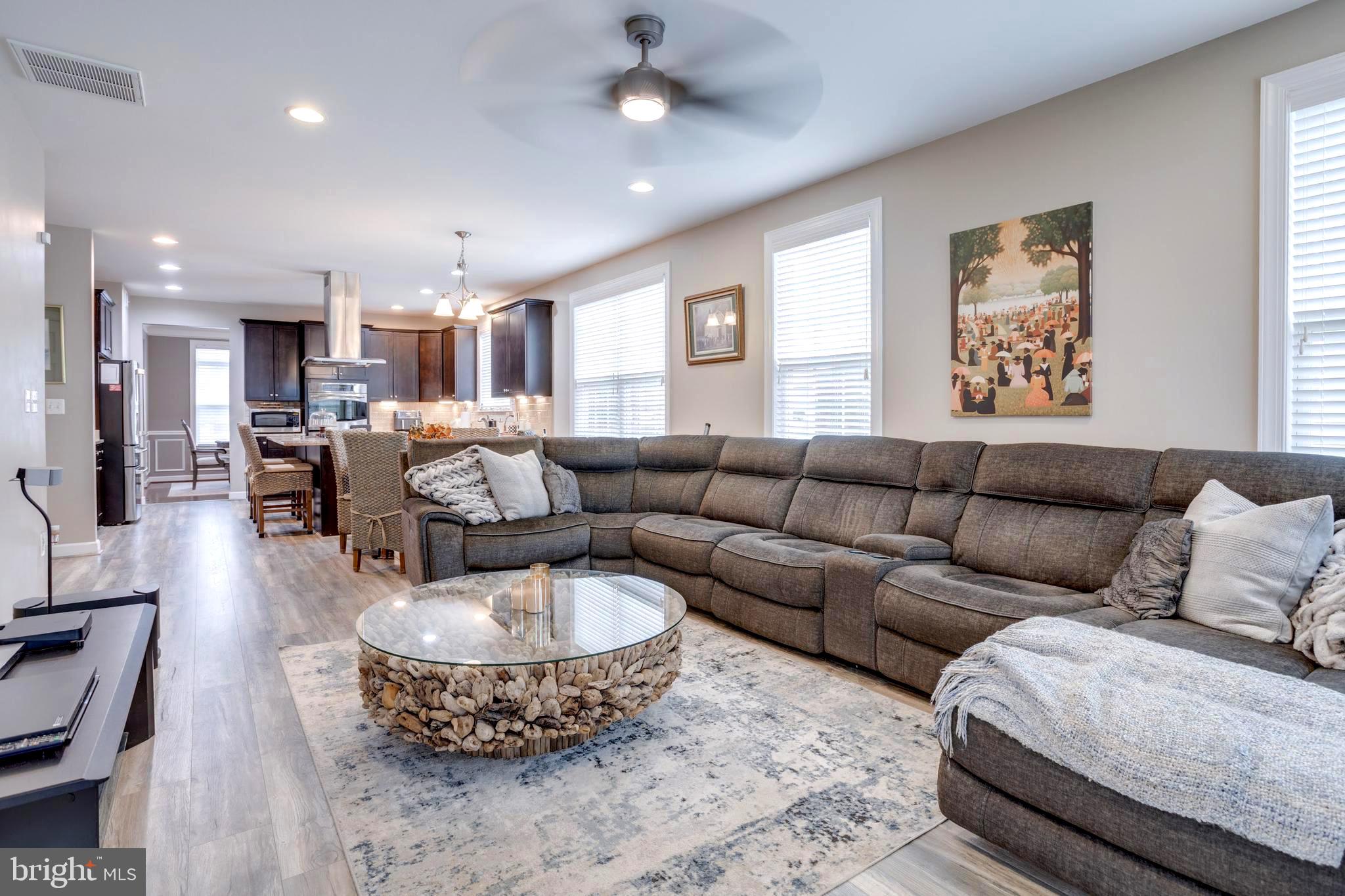 25184 CRESTED WHEAT DRIVE
