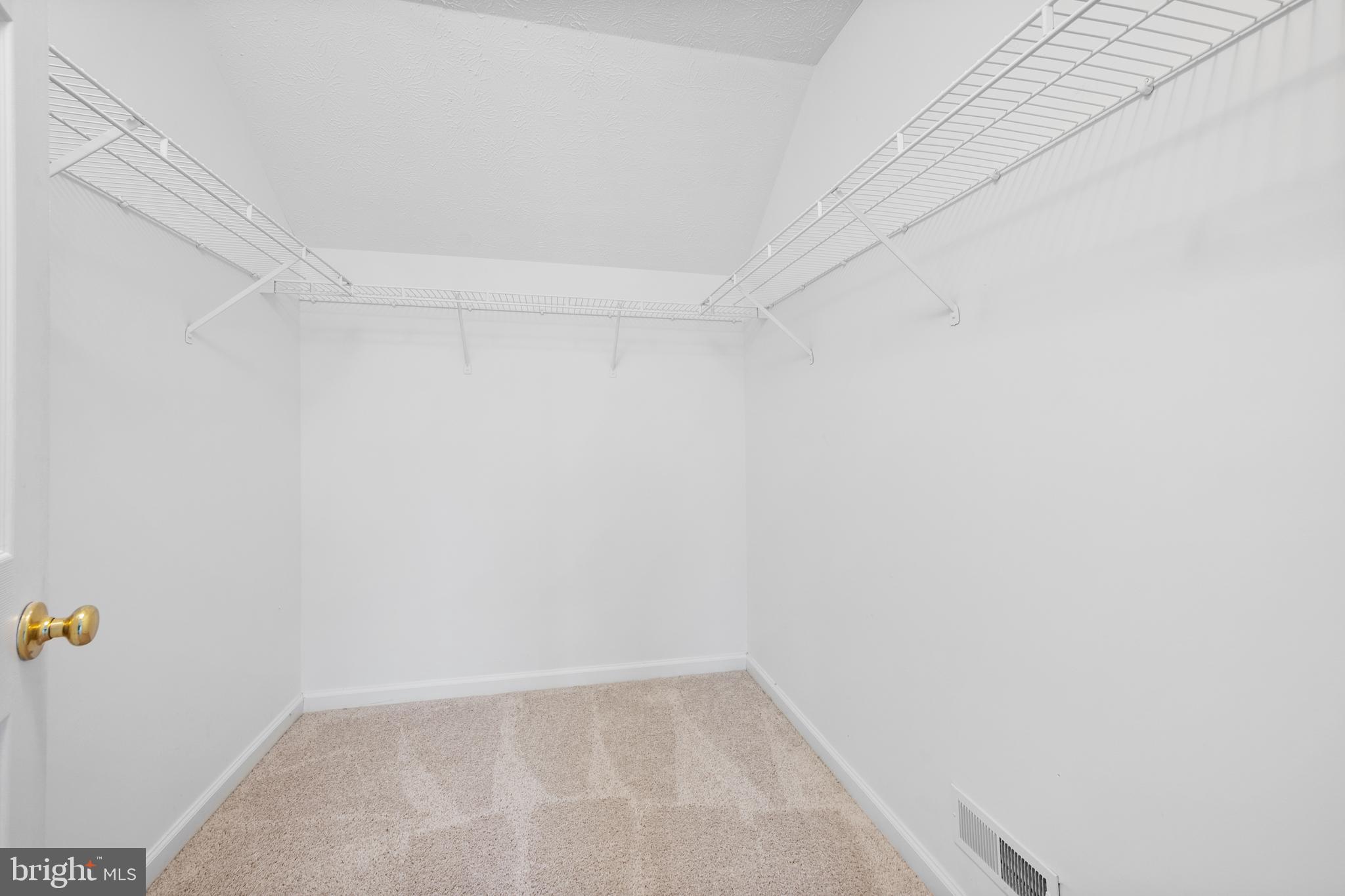 THE POINTE - Residential Lease