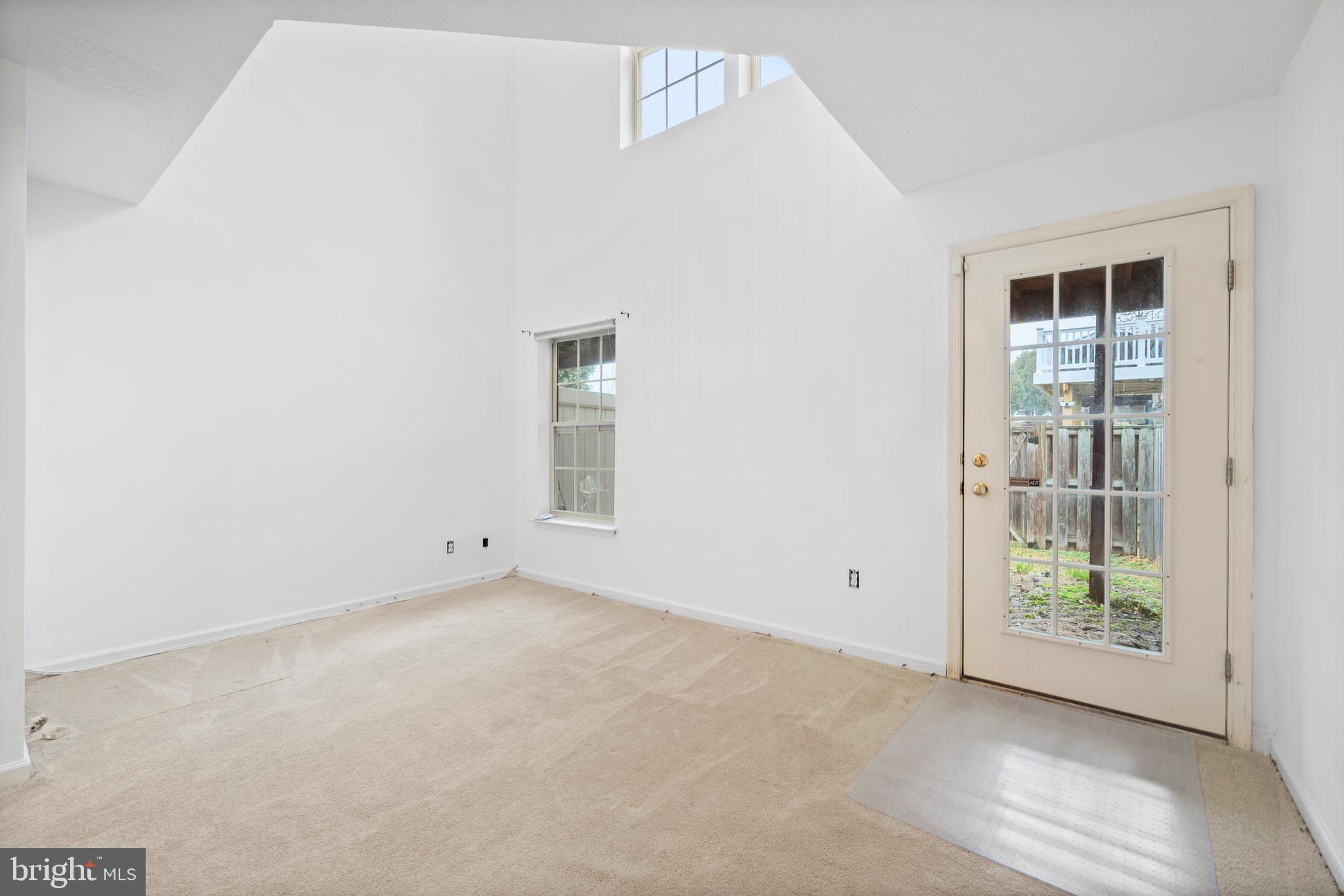 THE POINTE - Residential Lease