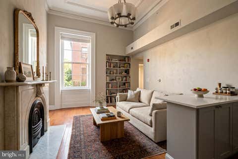 Condo For Rent - 1014 Clinton Street #1R<br/> PHILADELPHIA, PA 19107