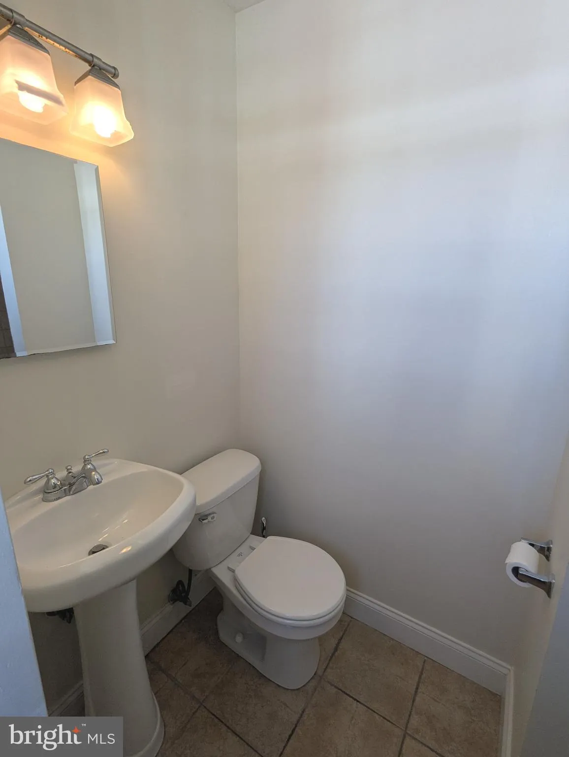 Philadelphia, Pennsylvania 19104, United States, 2 Bedrooms Bedrooms, ,1 BathroomBathrooms,Residential,Active,130937