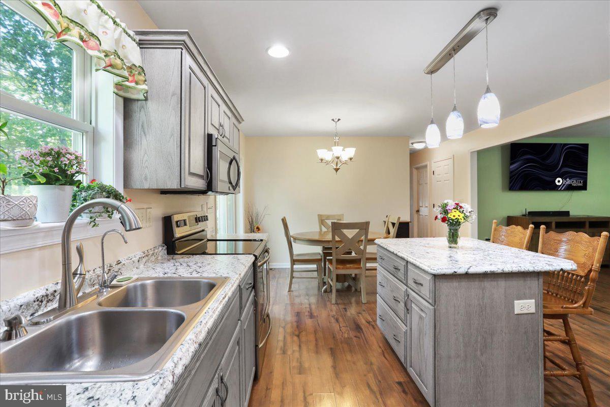 PARKER KNOLLS SUBDIVISION - Residential