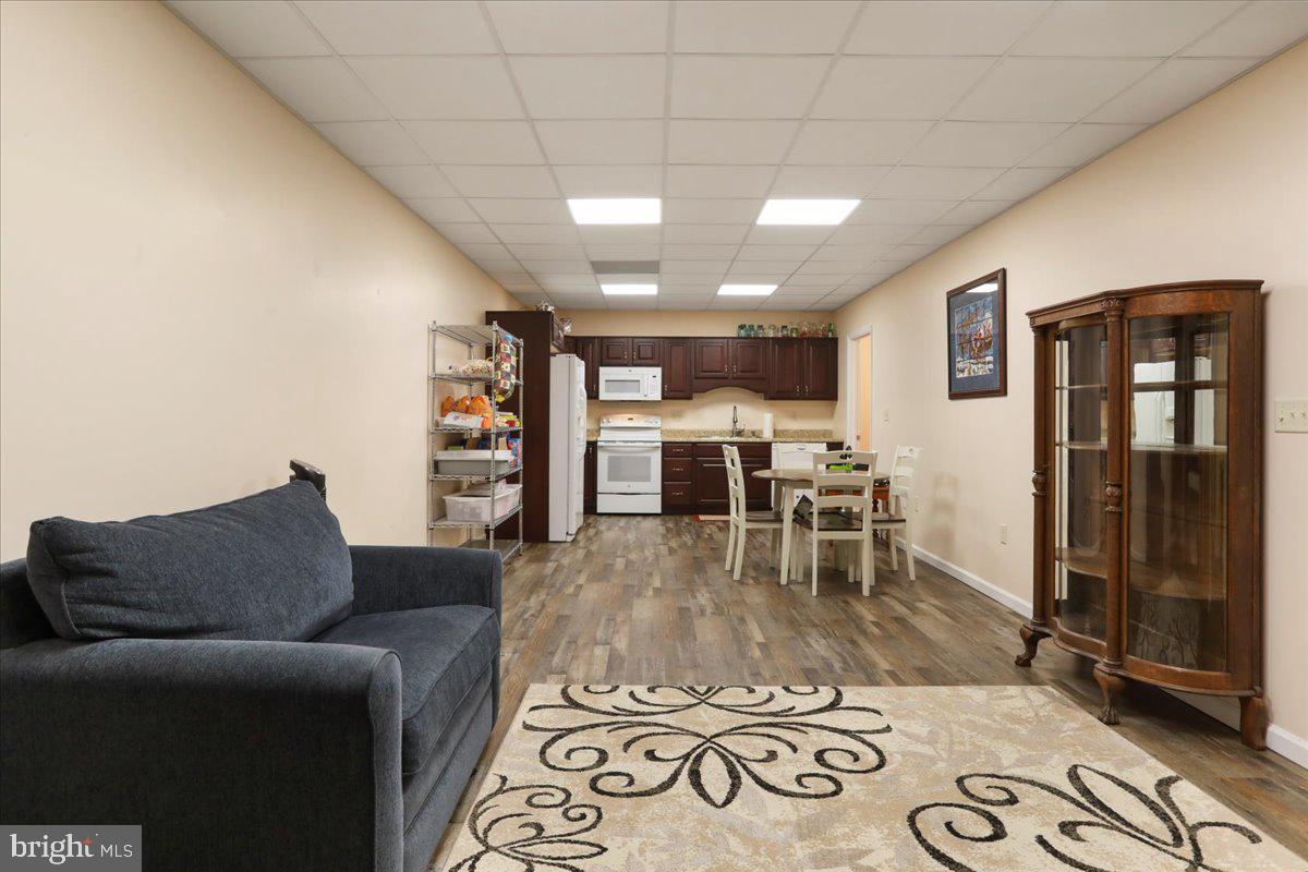 PARKER KNOLLS SUBDIVISION - Residential