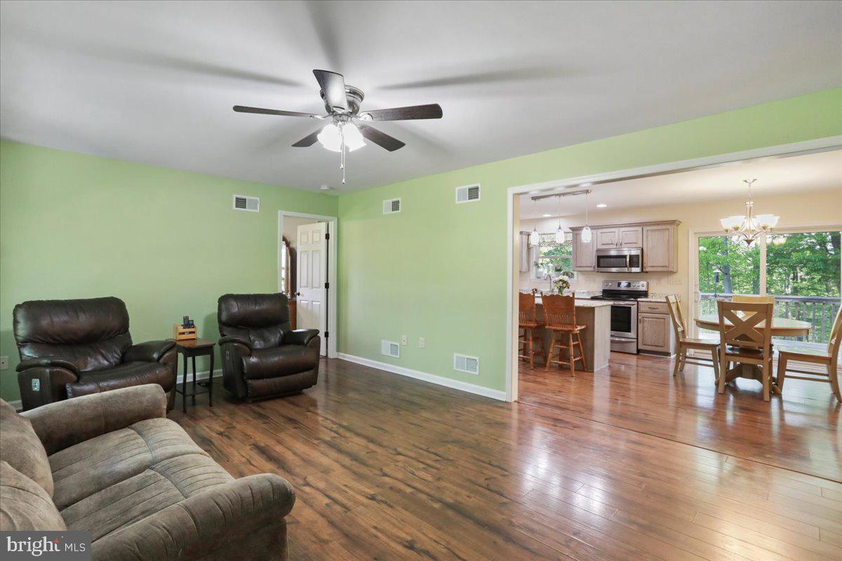 PARKER KNOLLS SUBDIVISION - Residential