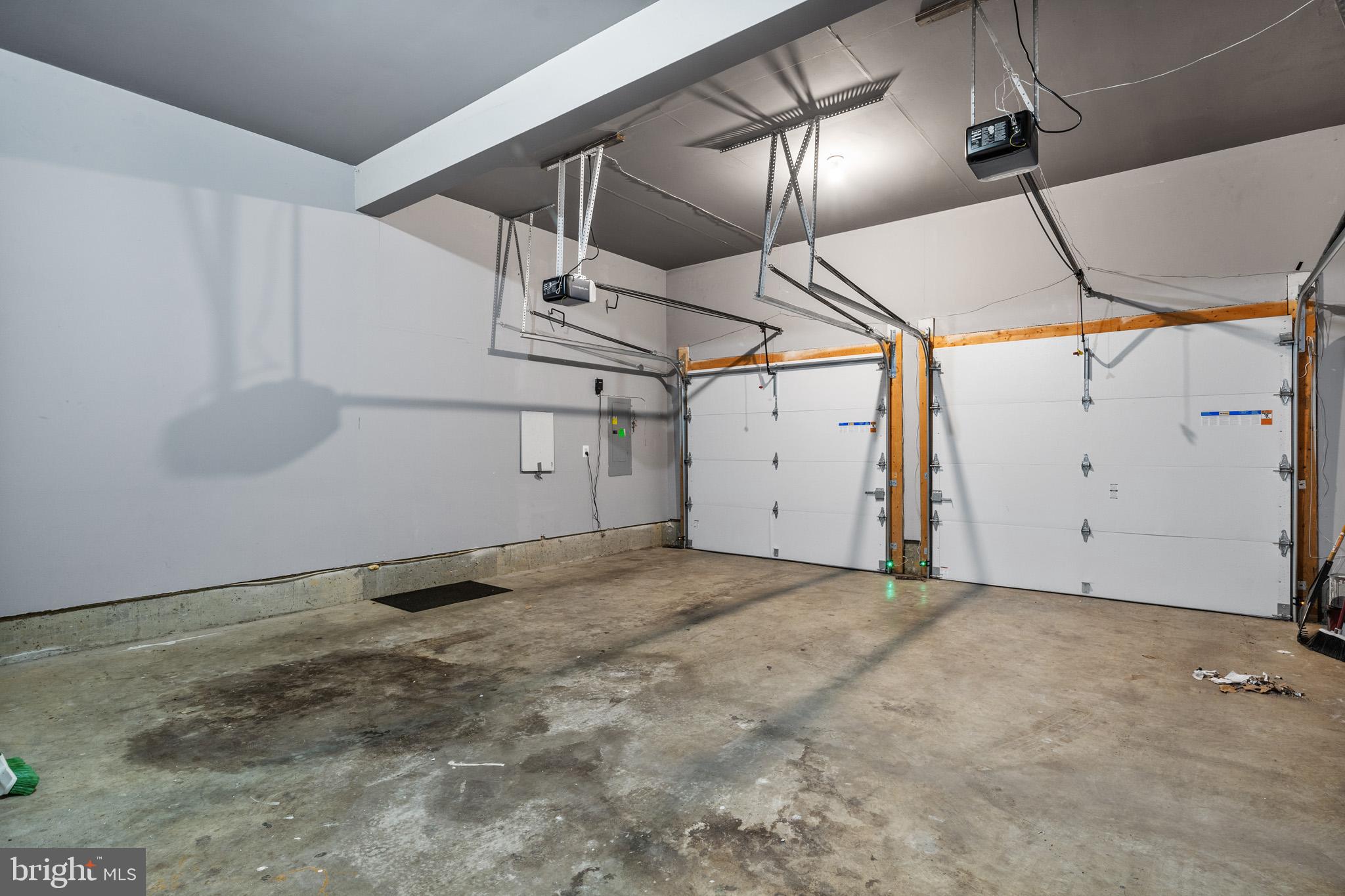 SETTLE WOODS SUB - Residential