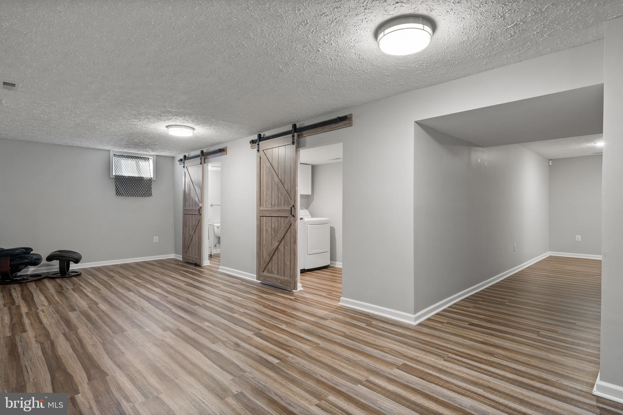 SETTLE WOODS SUB - Residential