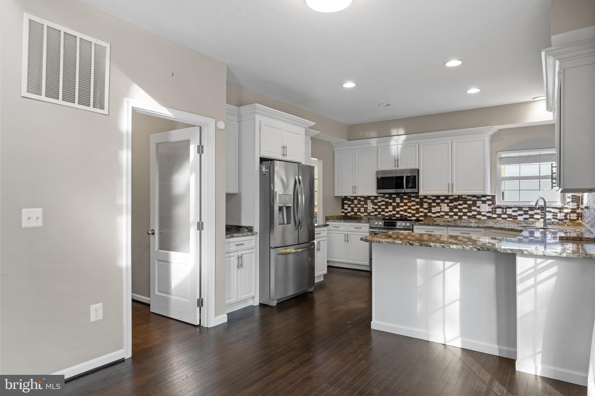 SETTLE WOODS SUB - Residential