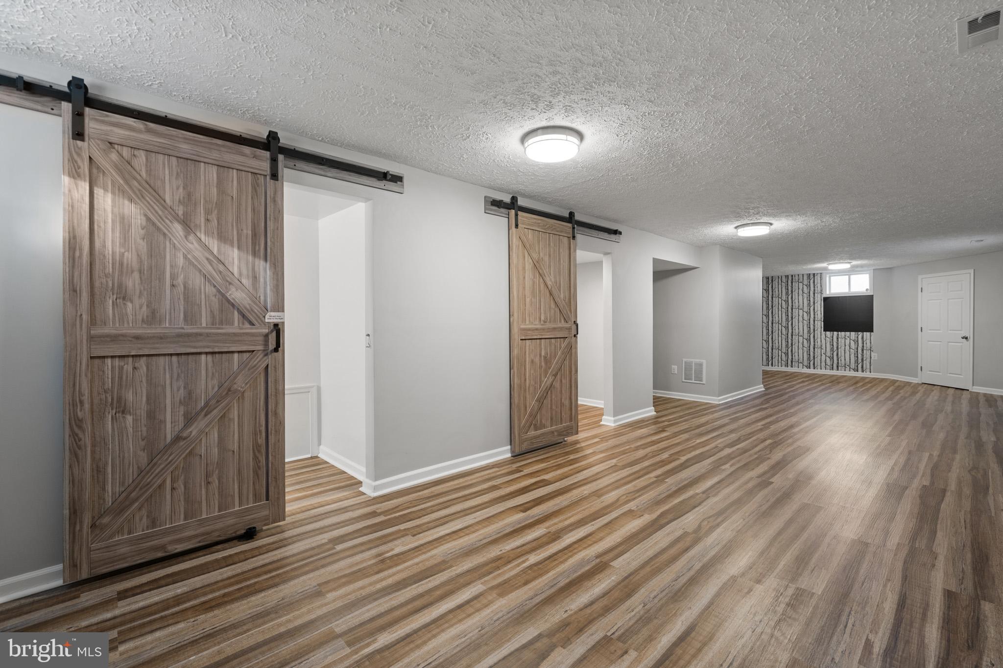 SETTLE WOODS SUB - Residential