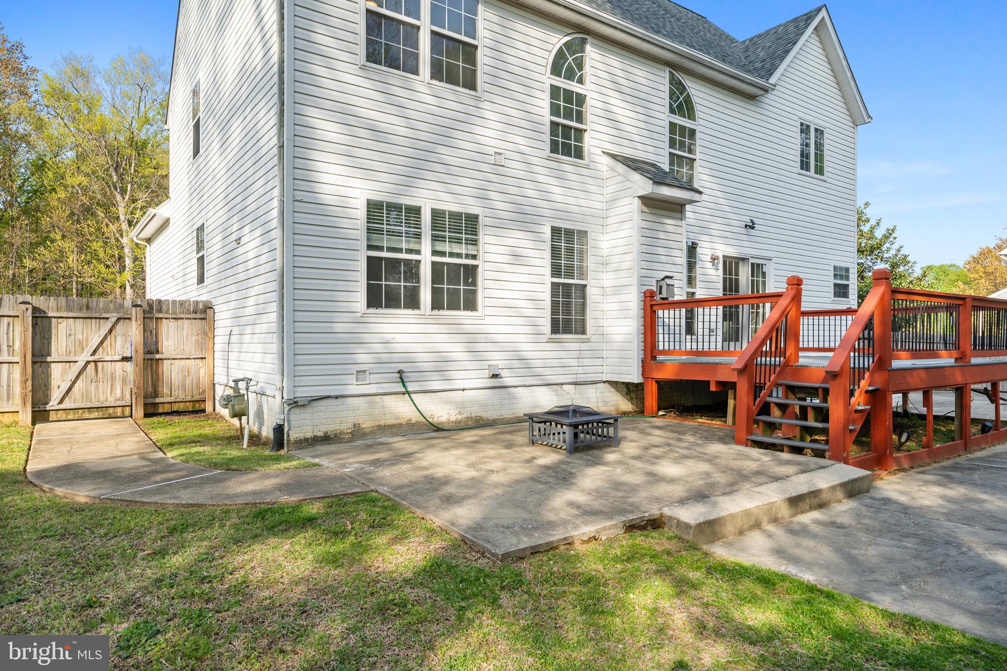 SETTLE WOODS SUB - Residential