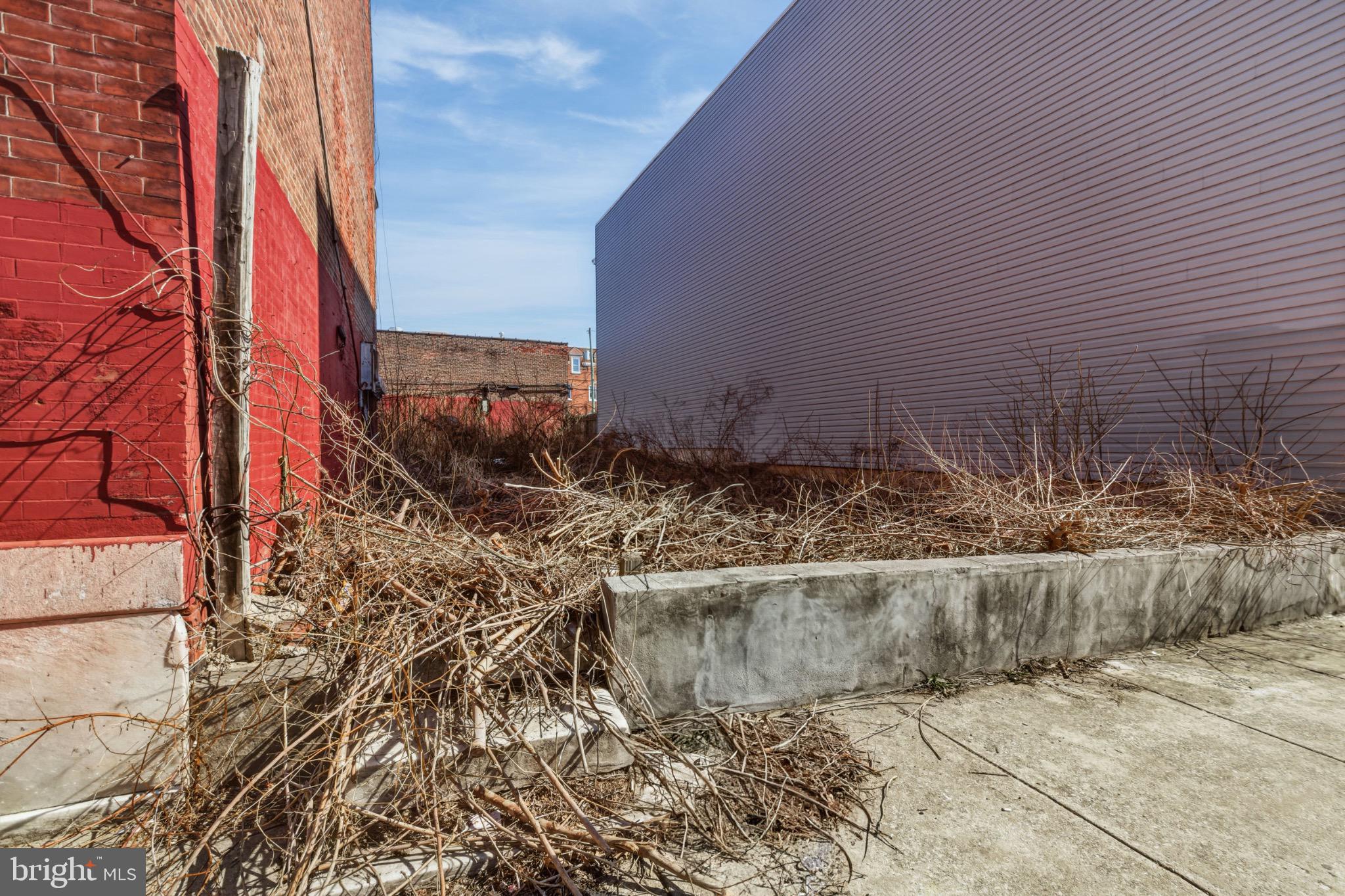 WEST POWELTON - Land