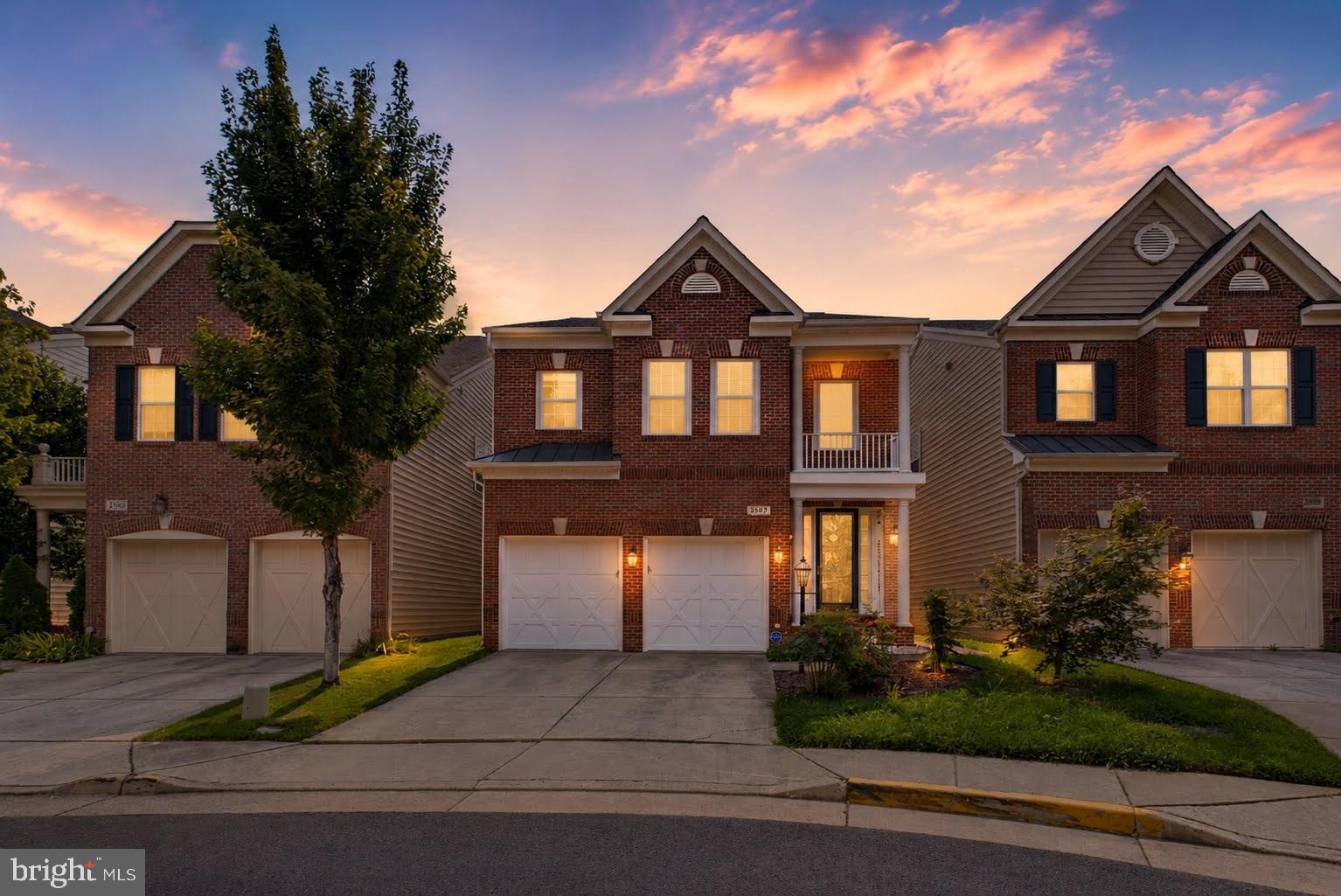 2507 DEER WOOD COURT