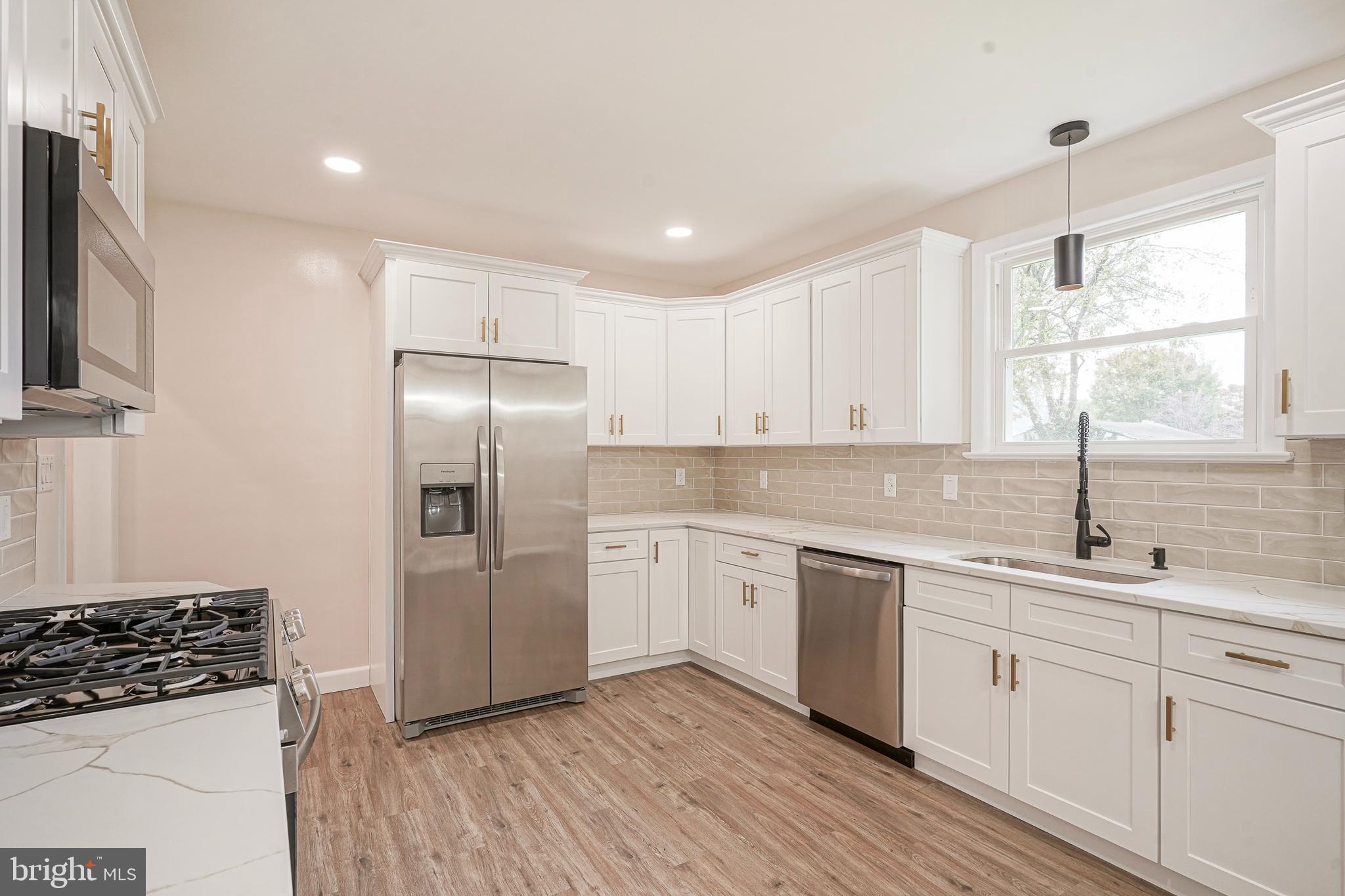 66 W WALNUT ROAD