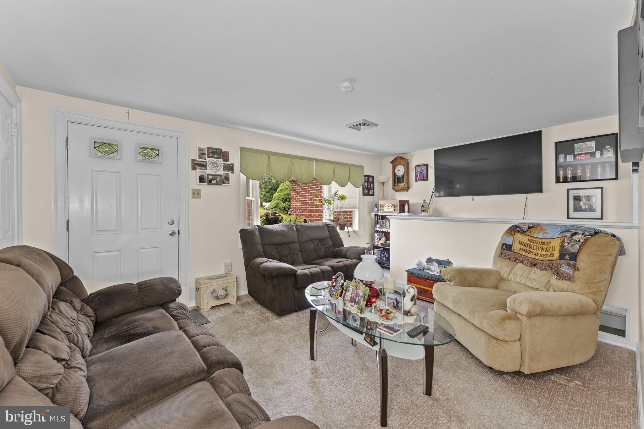 421 E RELIANCE ROAD