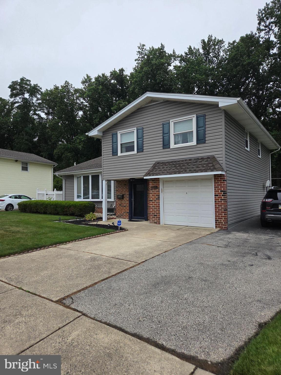 1020 NORVELT DRIVE